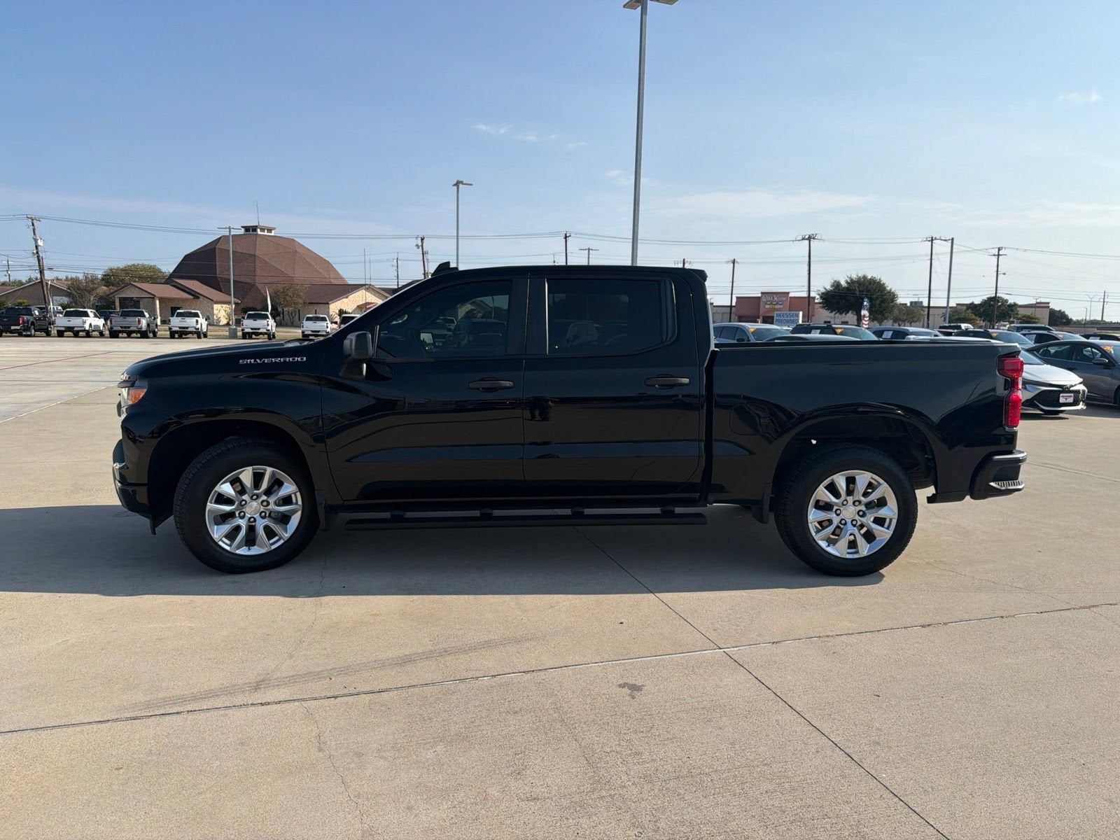 2024 Chevrolet Silverado 1500 Custom