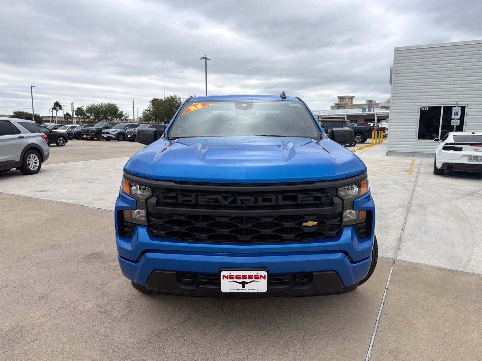 2025 Chevrolet Silverado 1500 Custom