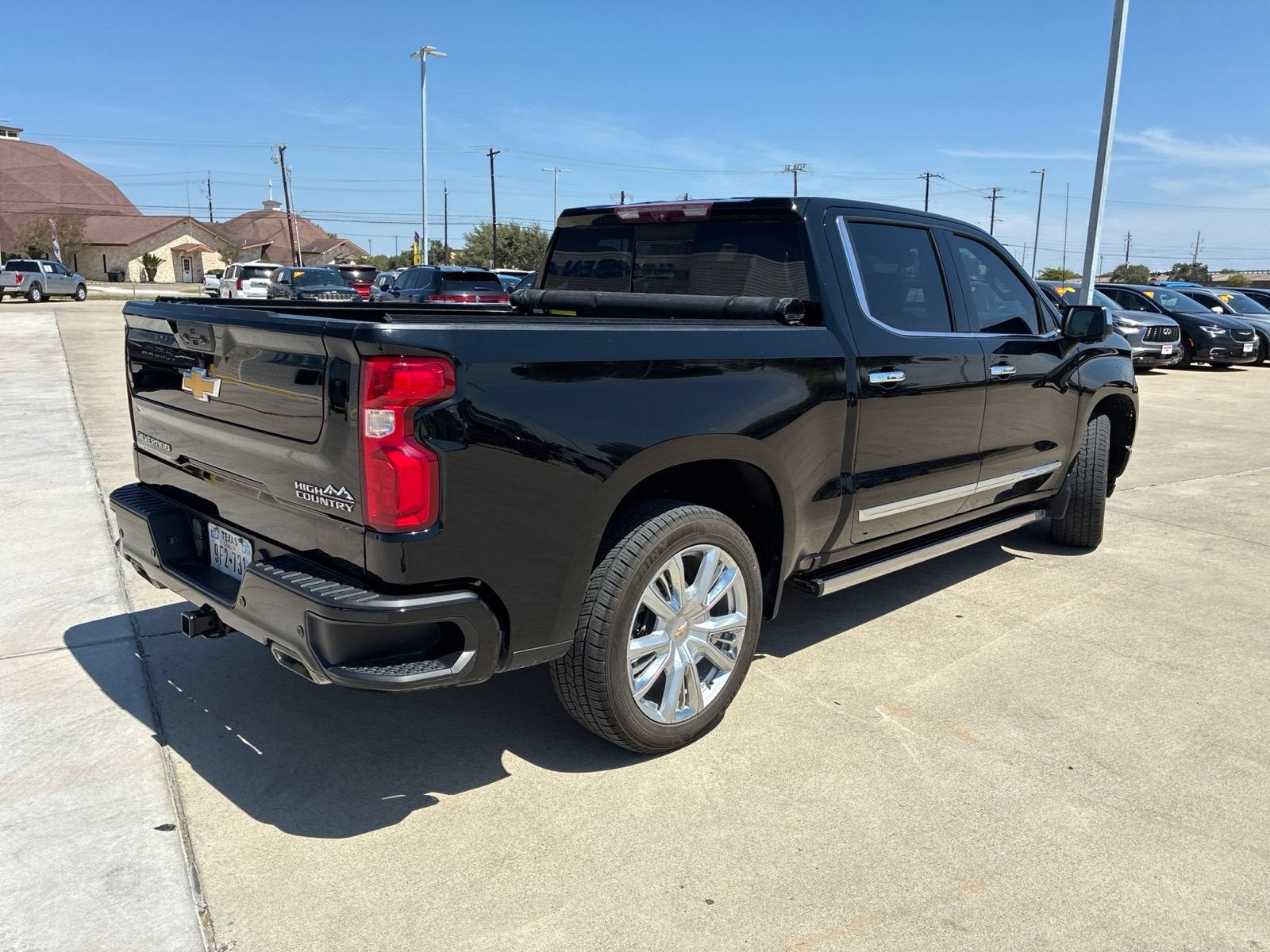 2023 Chevrolet Silverado 1500 High Country