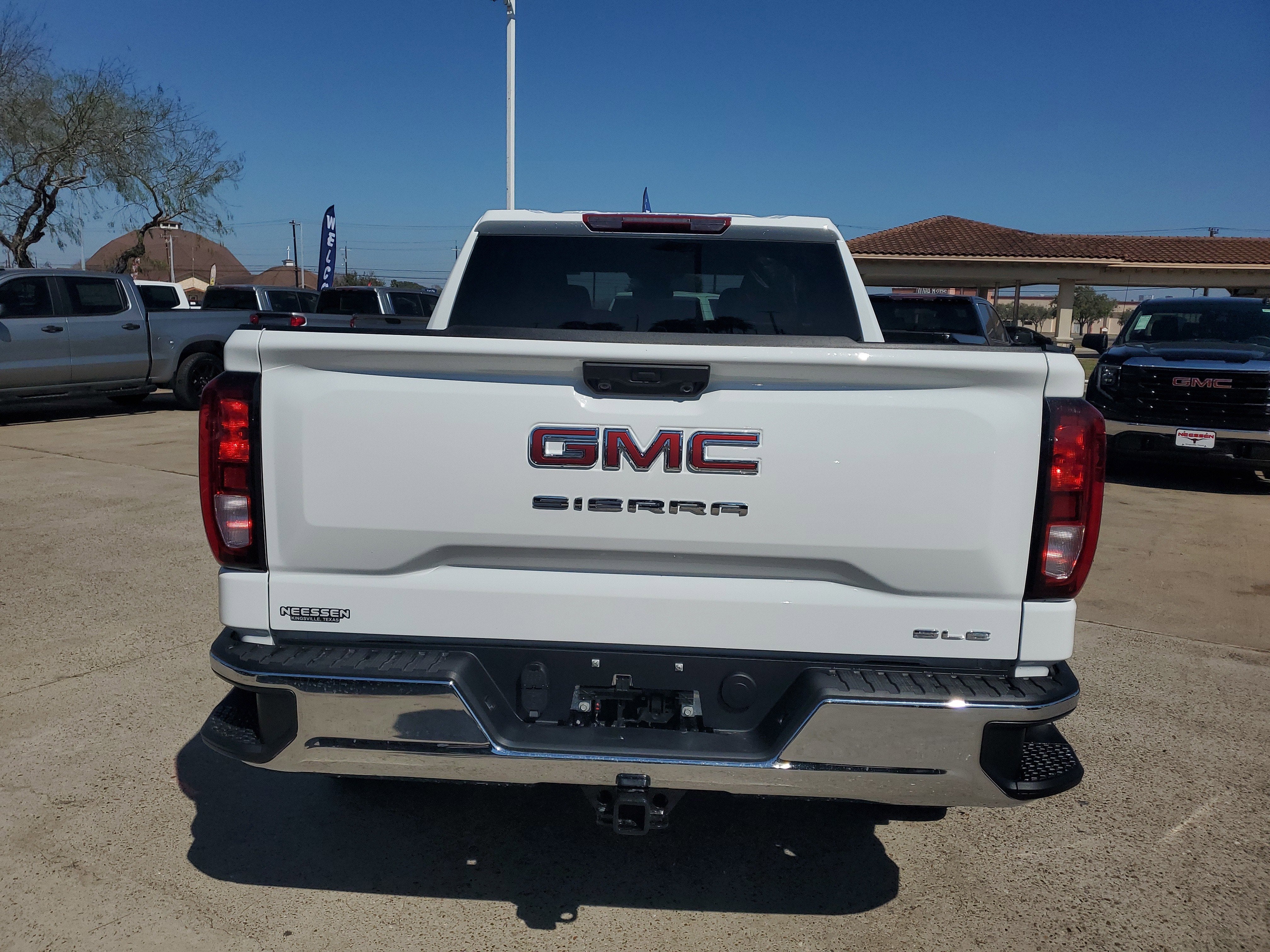 2026 GMC Sierra 1500 SLE