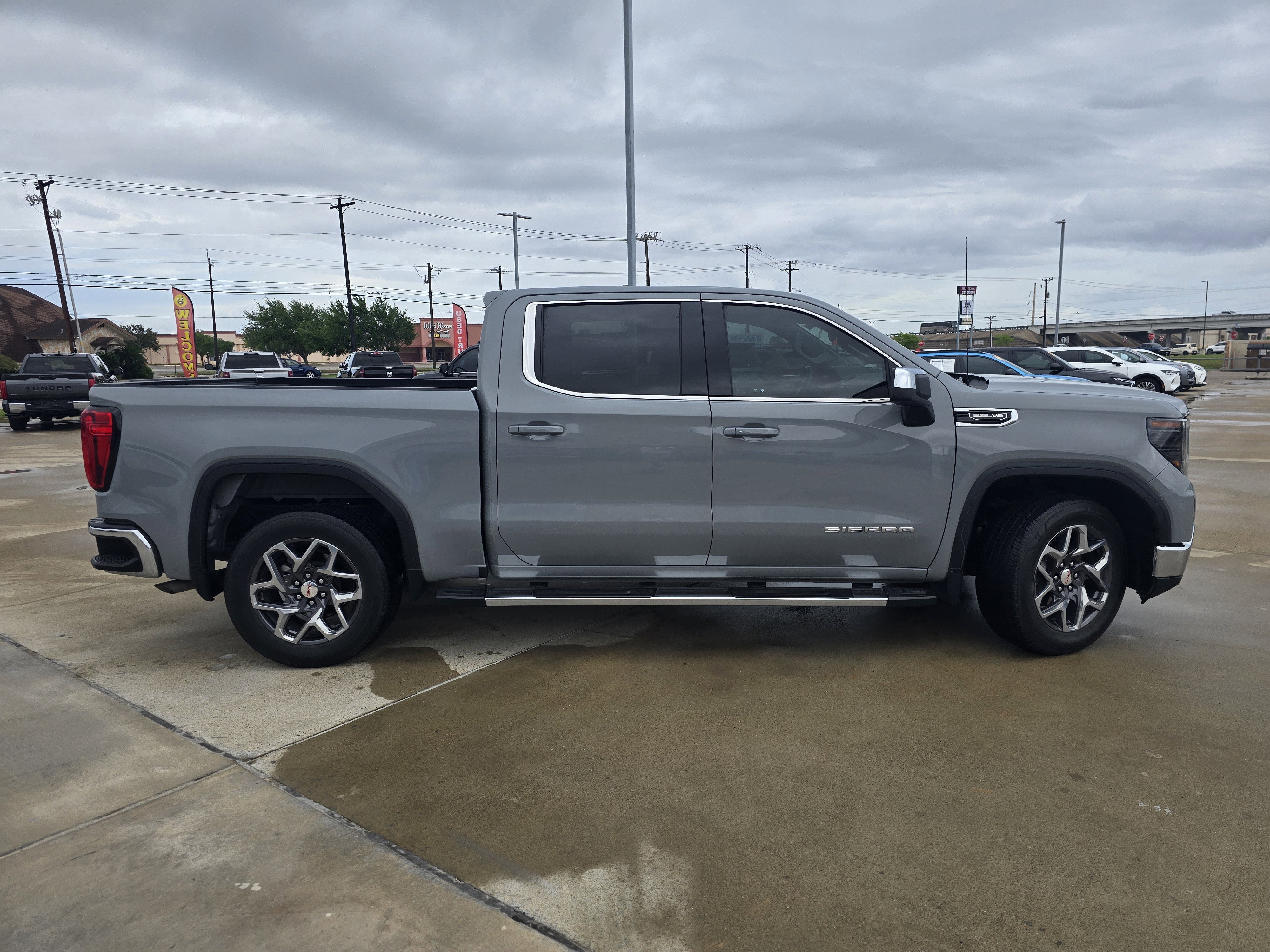 2024 GMC Sierra 1500 SLE