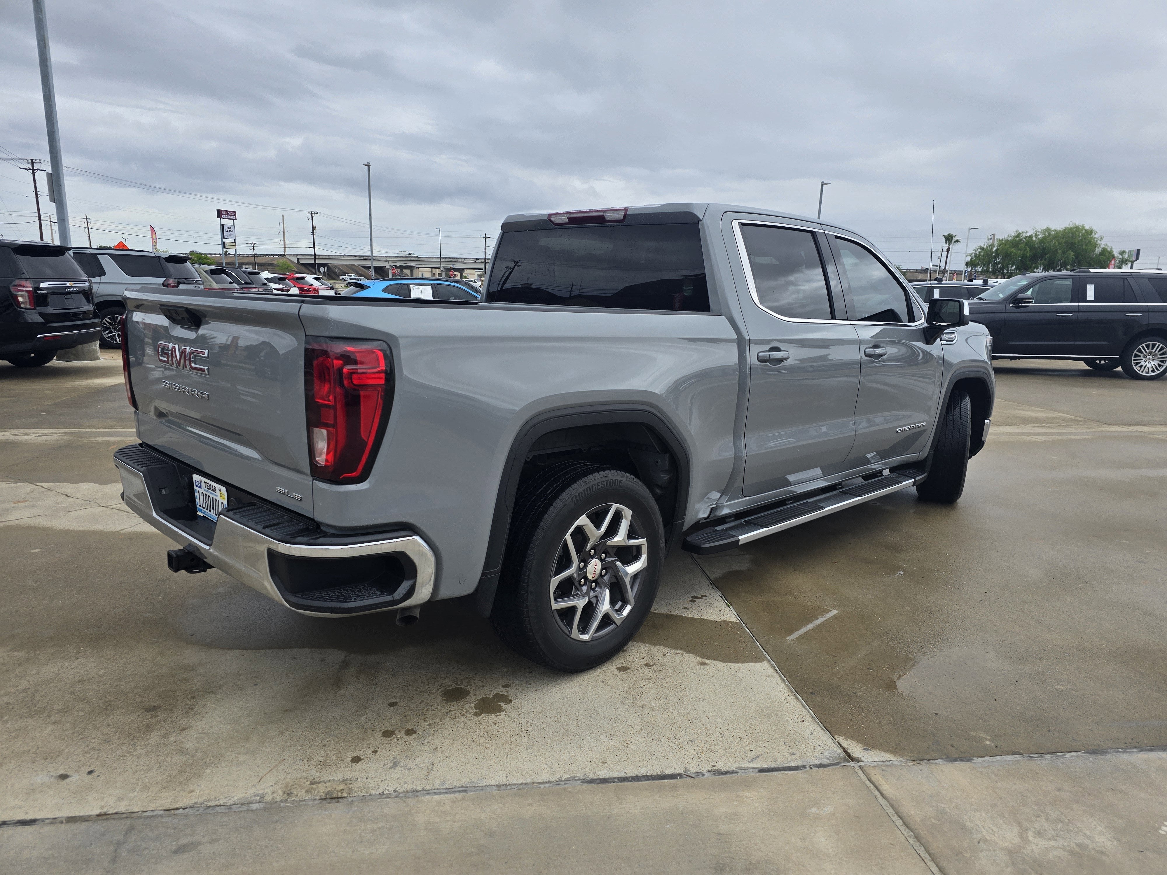 2024 GMC Sierra 1500 SLE