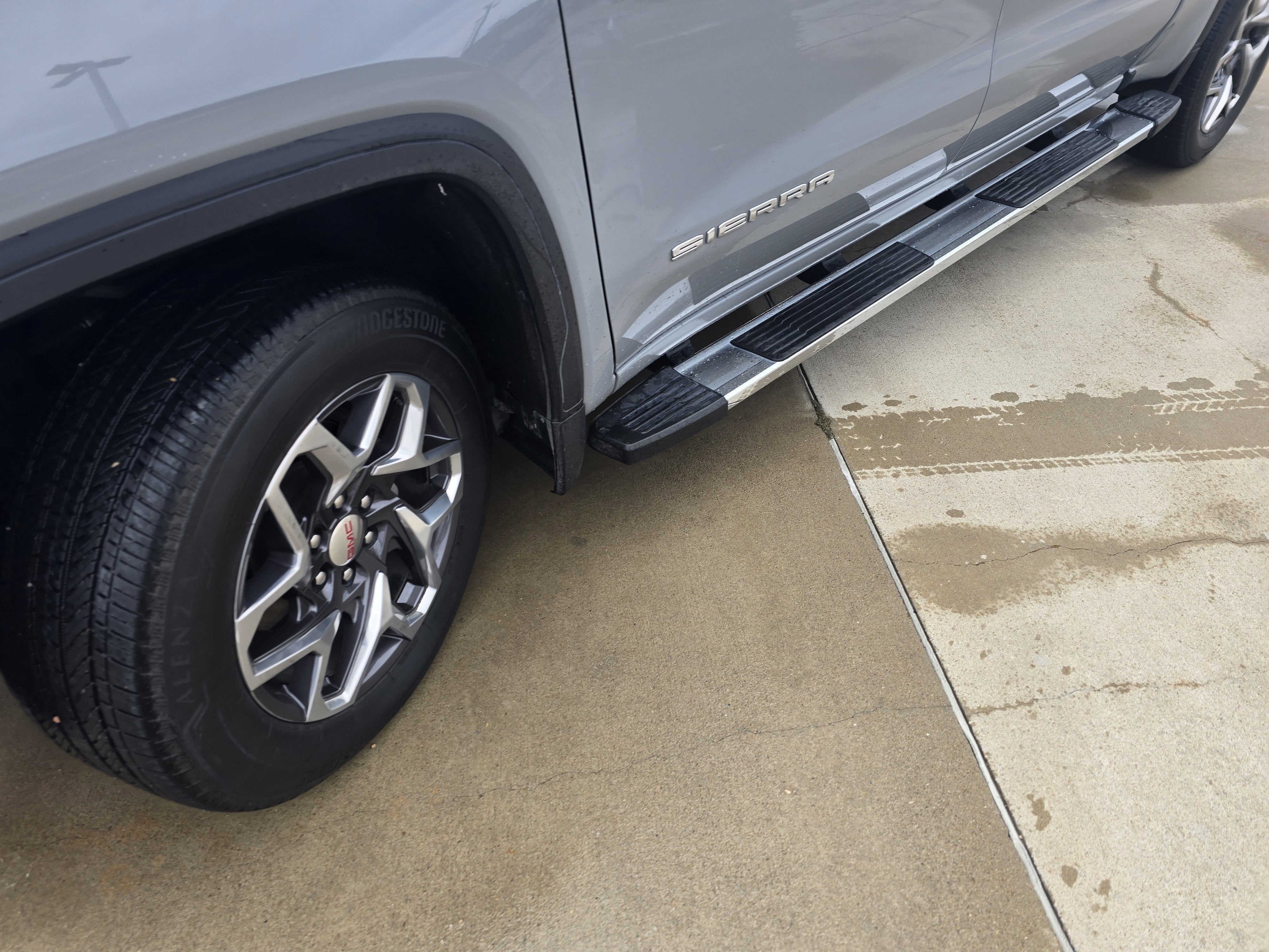 2024 GMC Sierra 1500 SLE