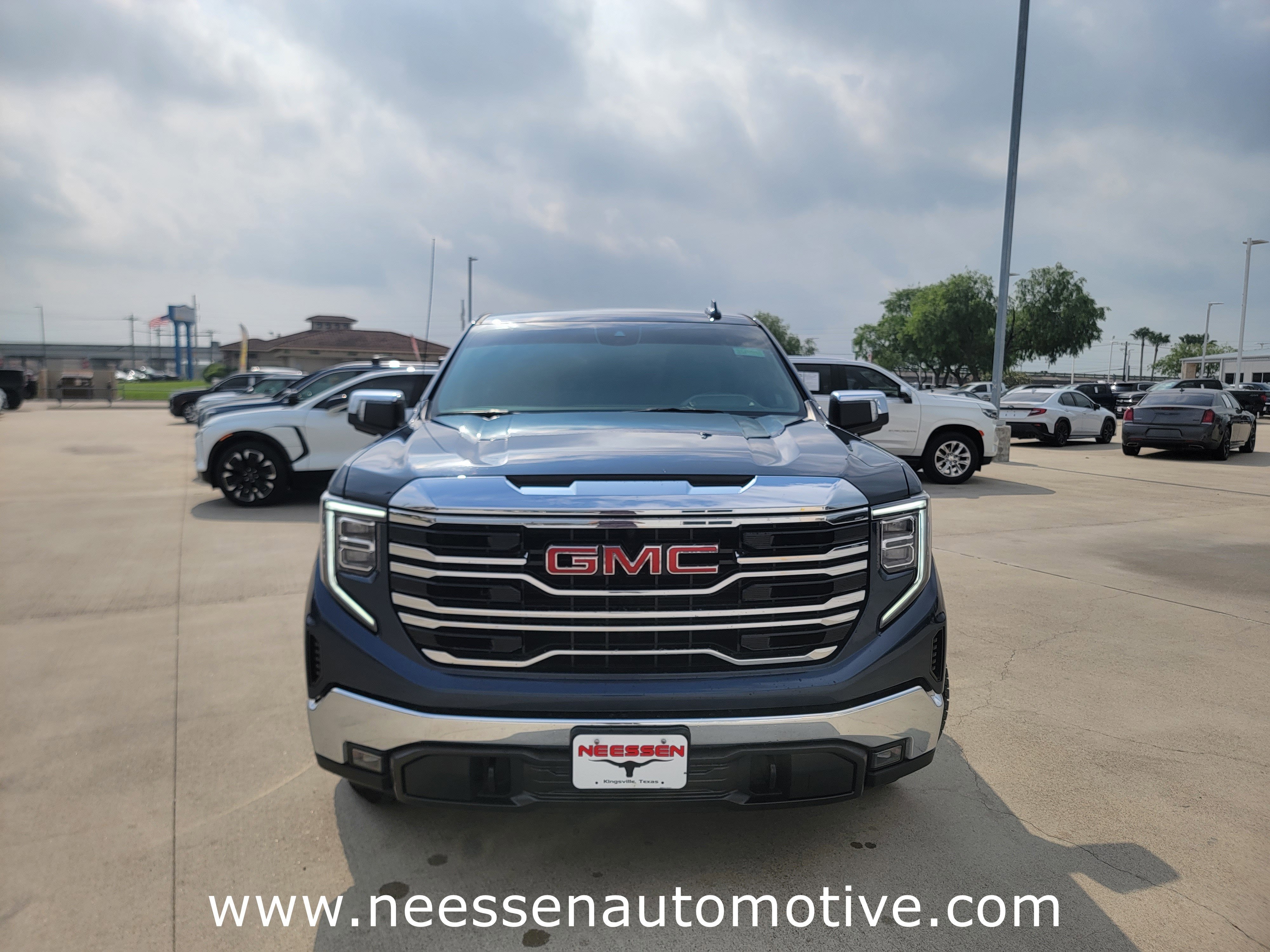 2022 GMC Sierra 1500 SLT