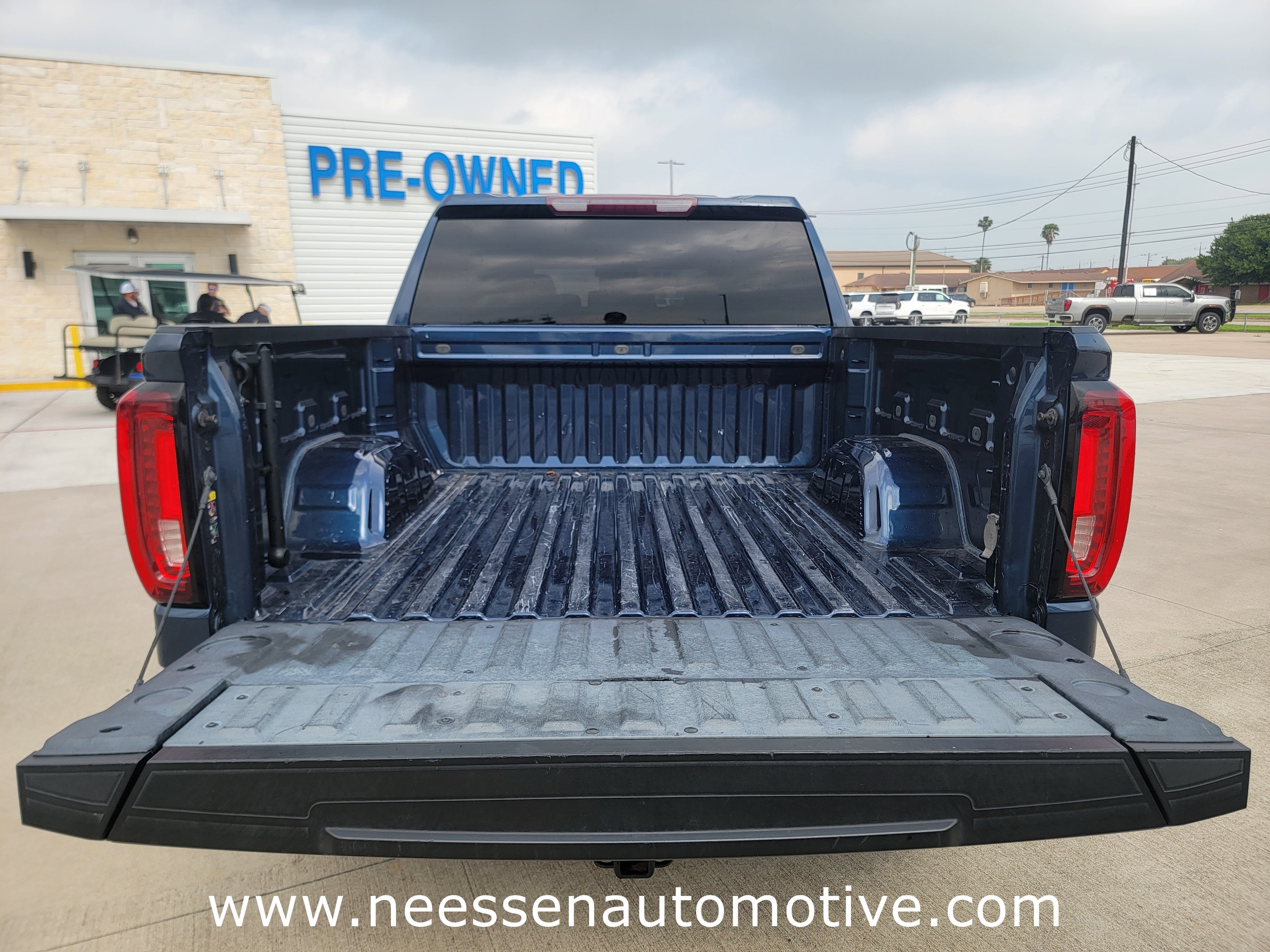2022 GMC Sierra 1500 SLT