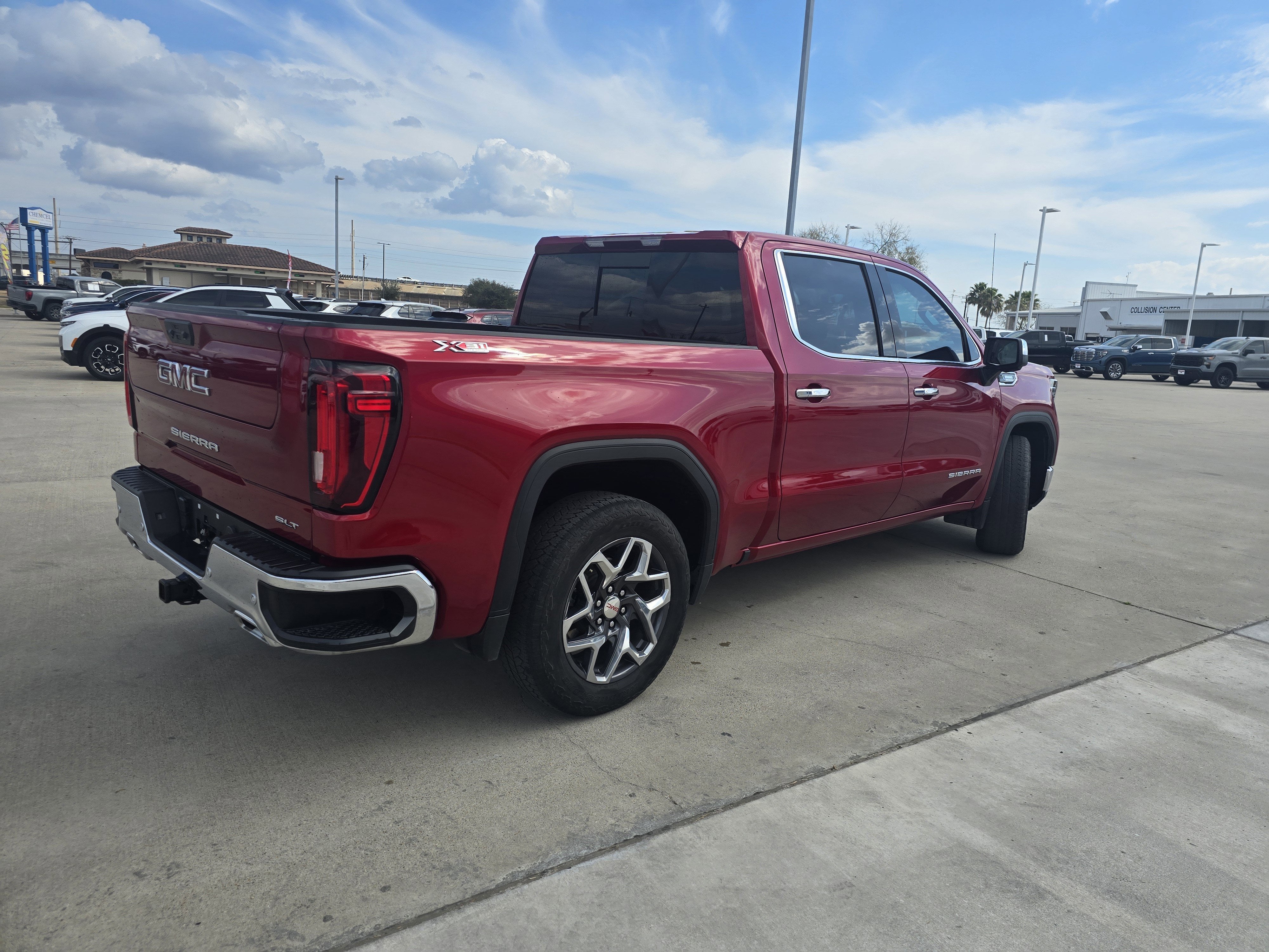 2024 GMC Sierra 1500 SLT