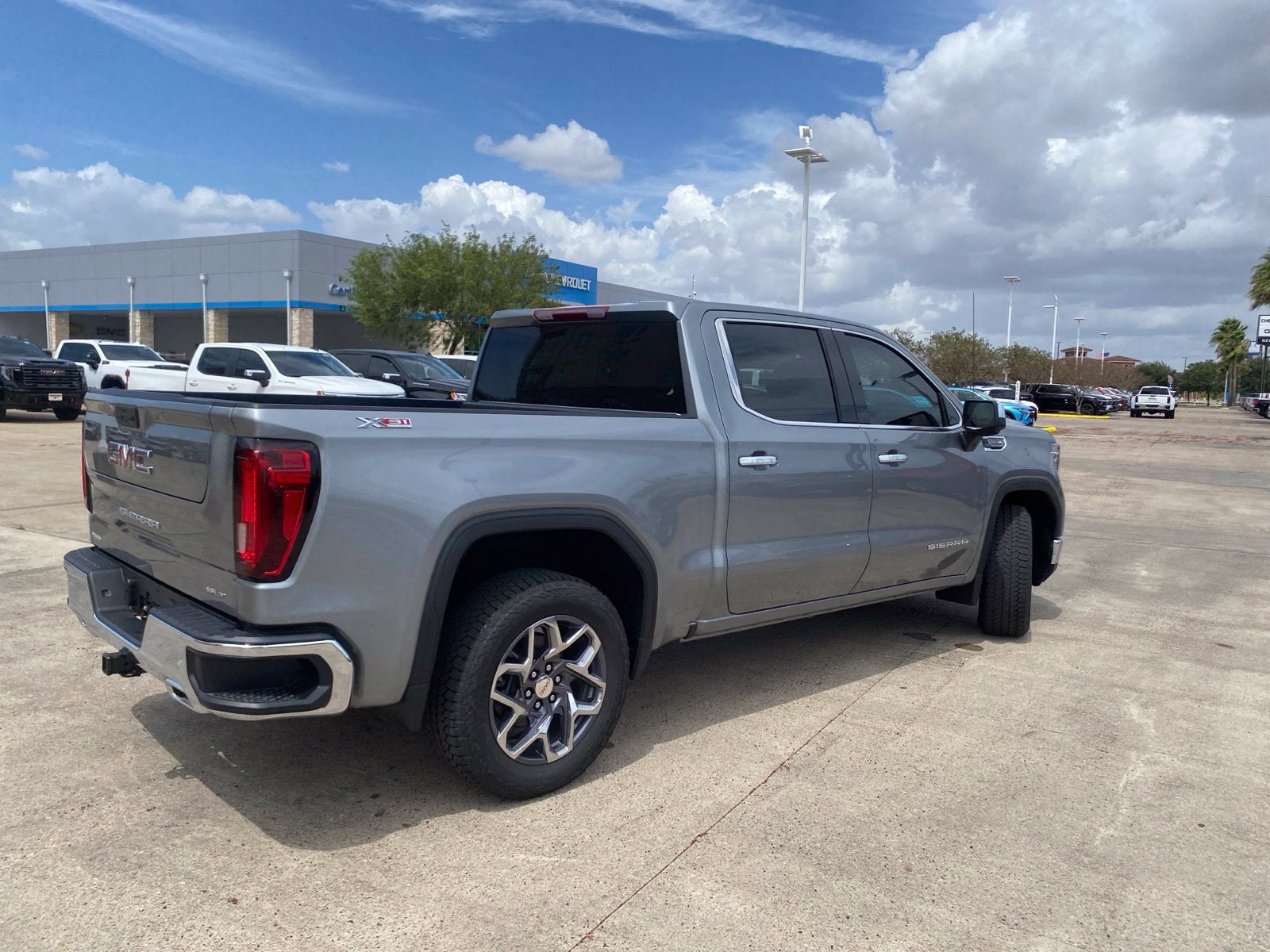 2026 GMC Sierra 1500 SLT
