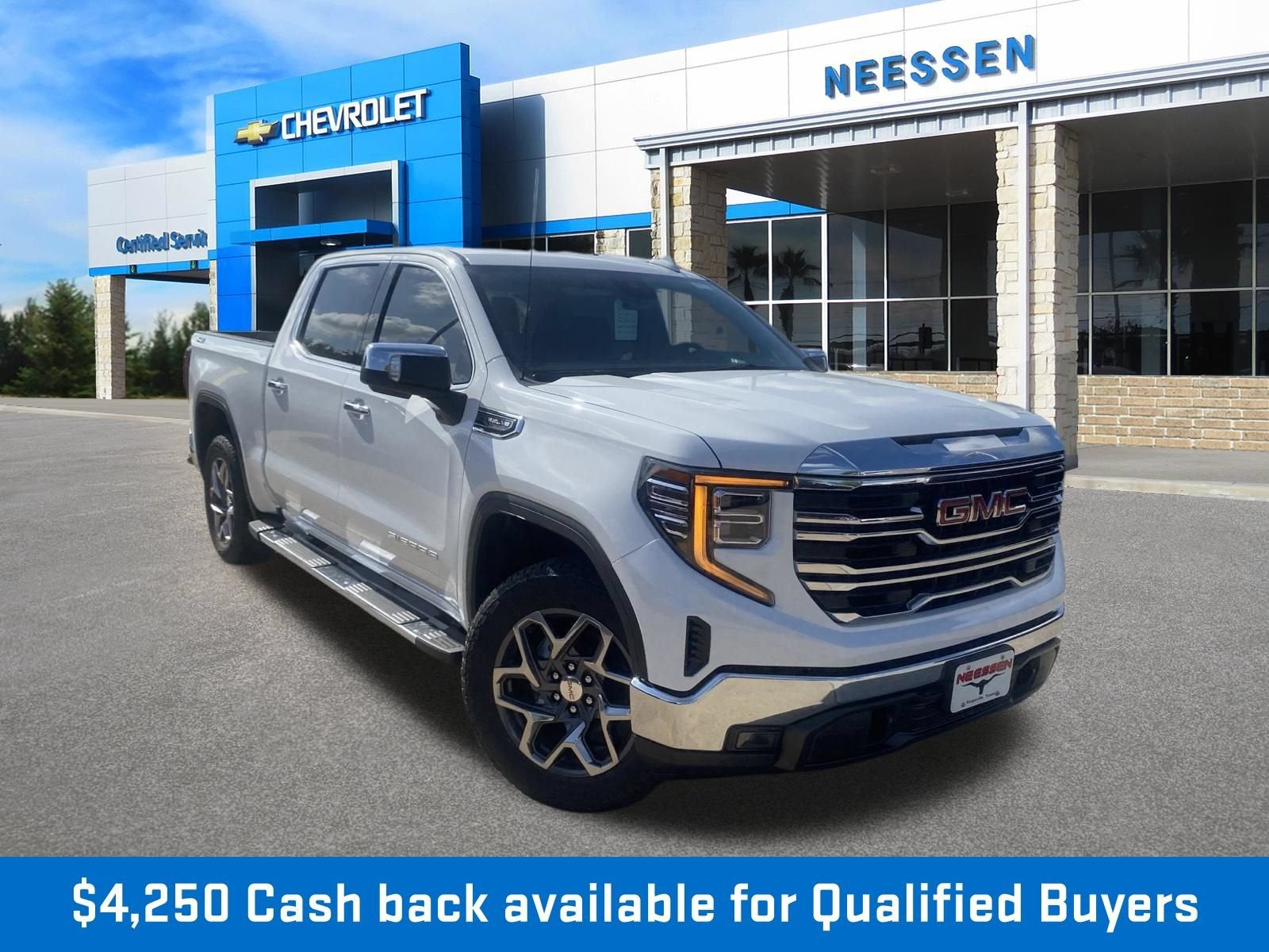 2026 GMC Sierra 1500 SLT