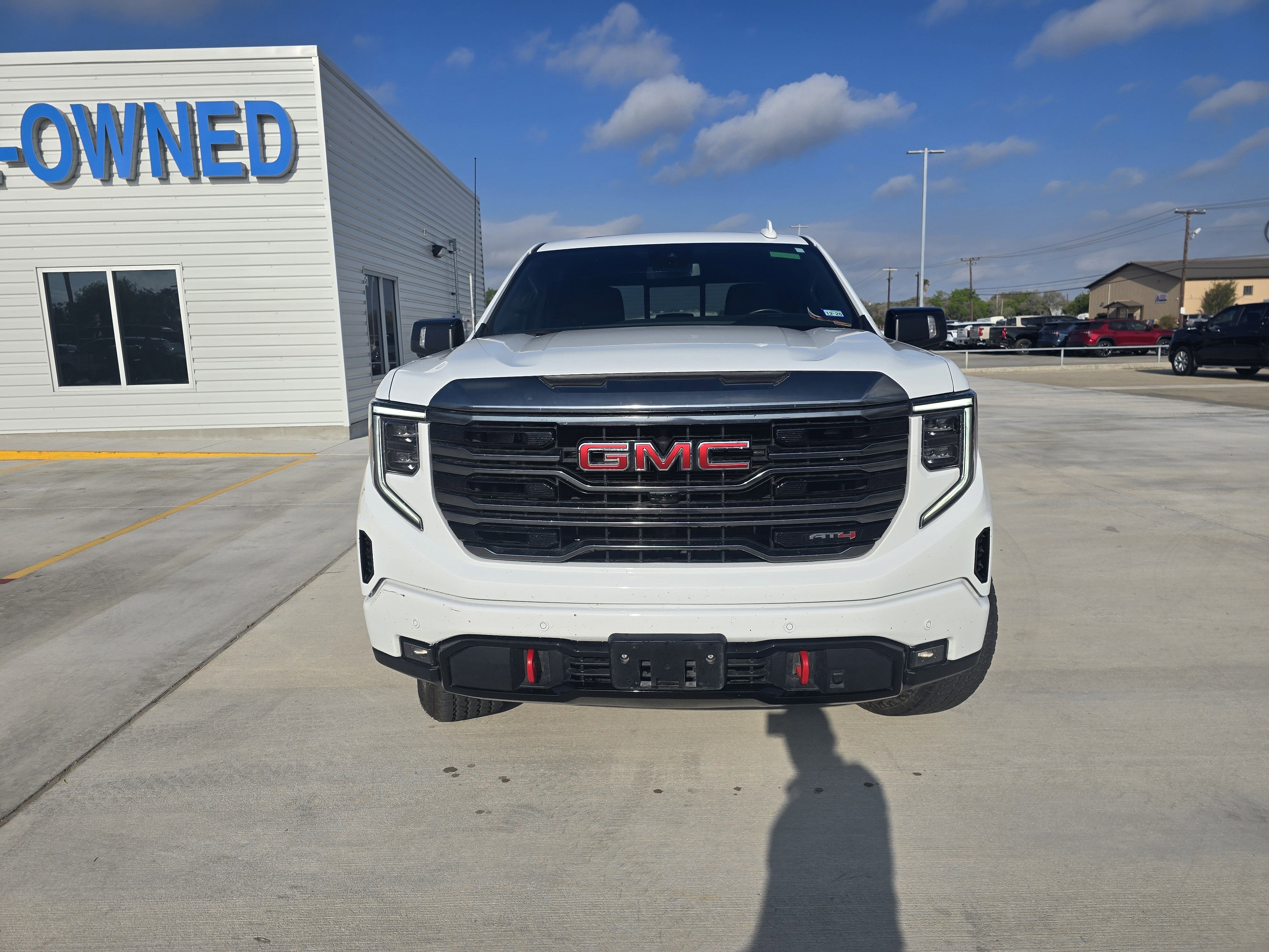 2023 GMC Sierra 1500 AT4