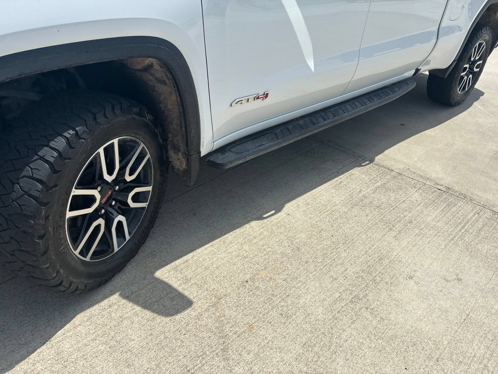 2024 GMC Sierra 1500 AT4