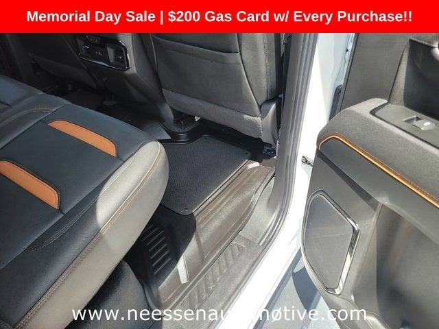 2025 GMC Sierra 1500 AT4