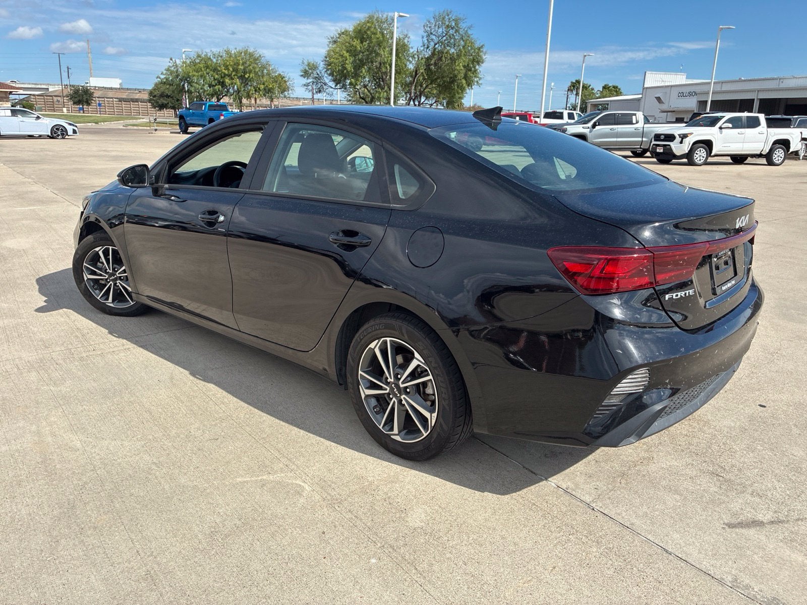 2023 Kia Forte LXS