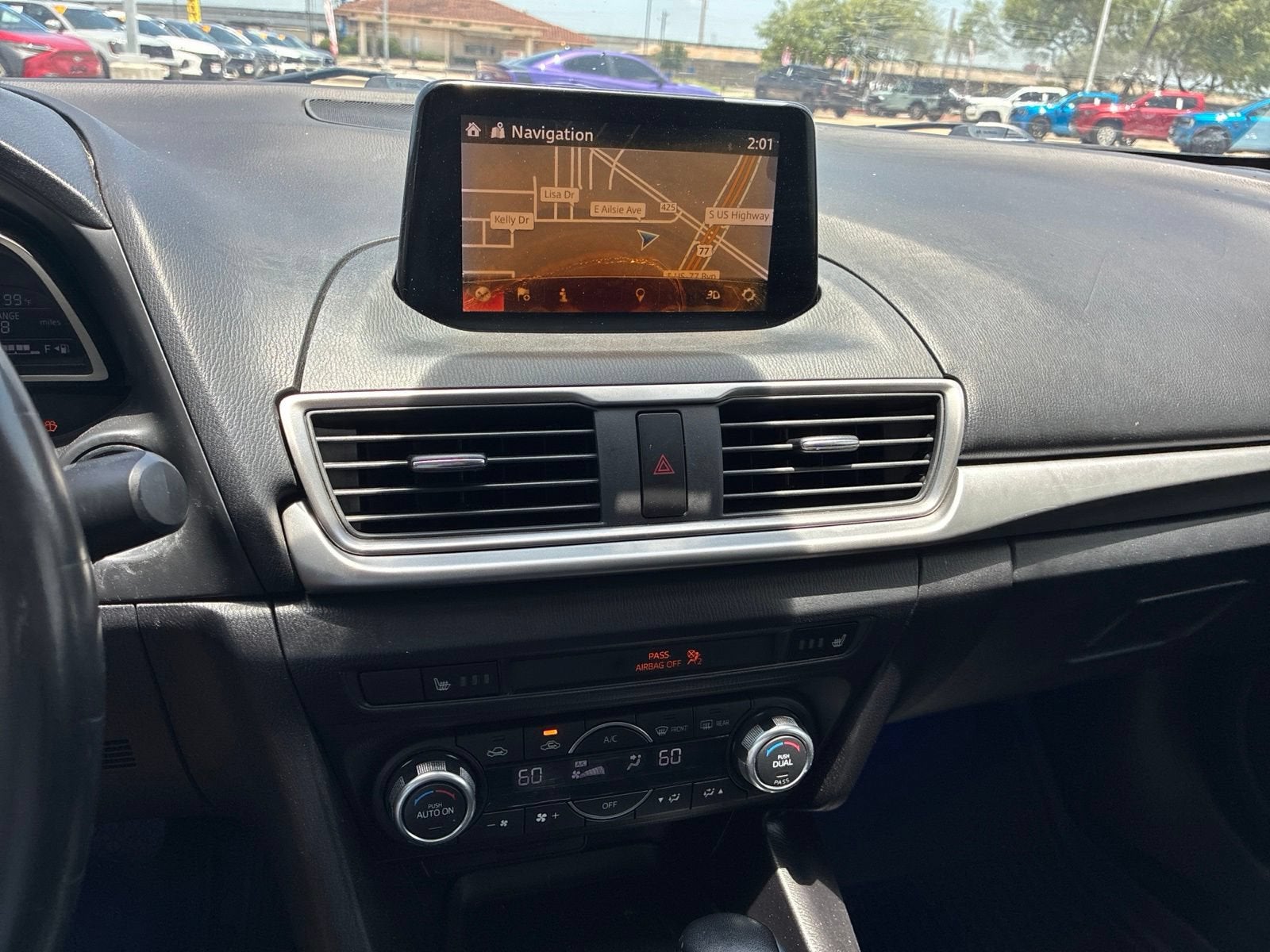 2018 Mazda Mazda3 4-Door Touring