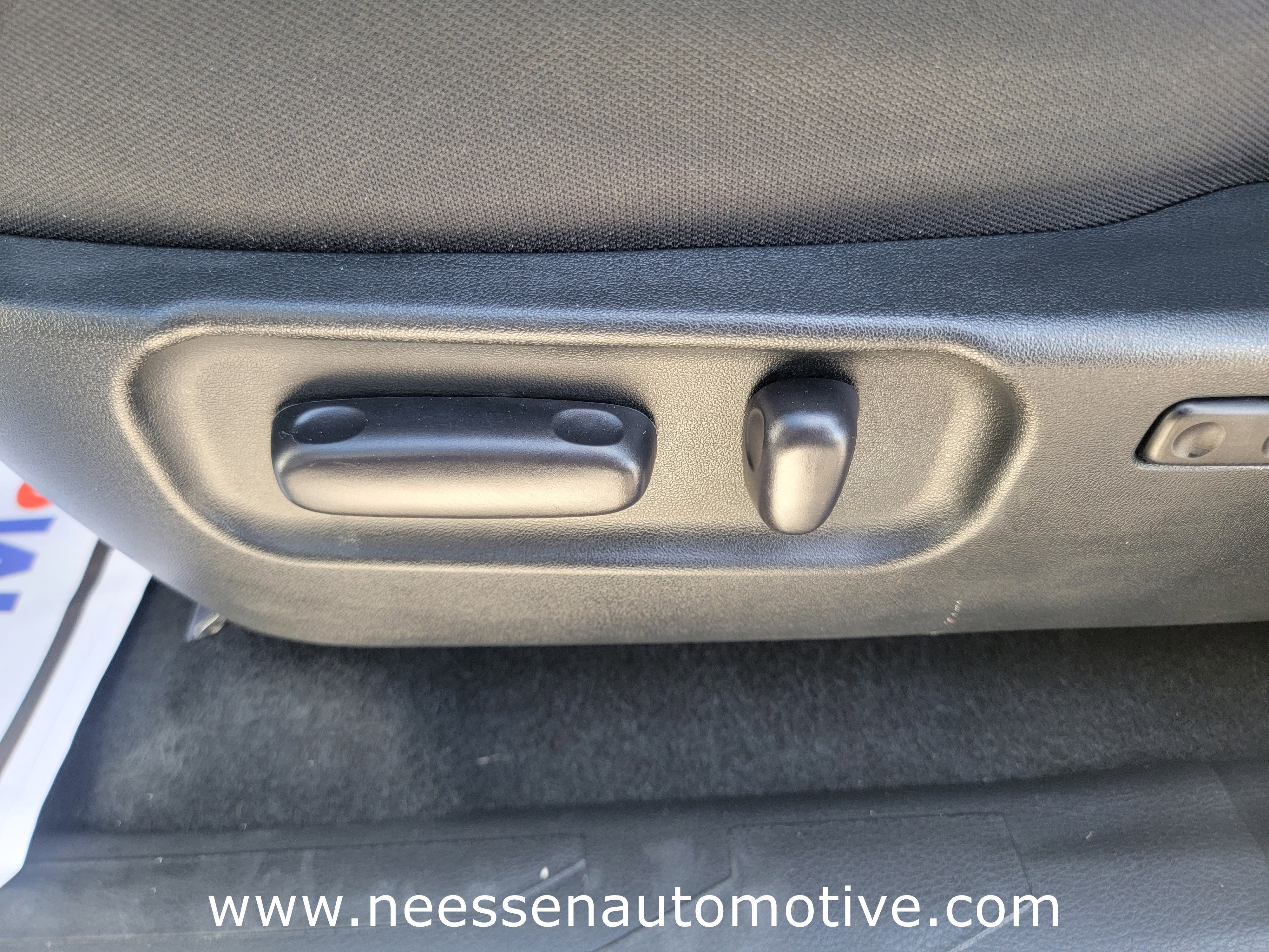 2022 Toyota Tacoma 4WD SR