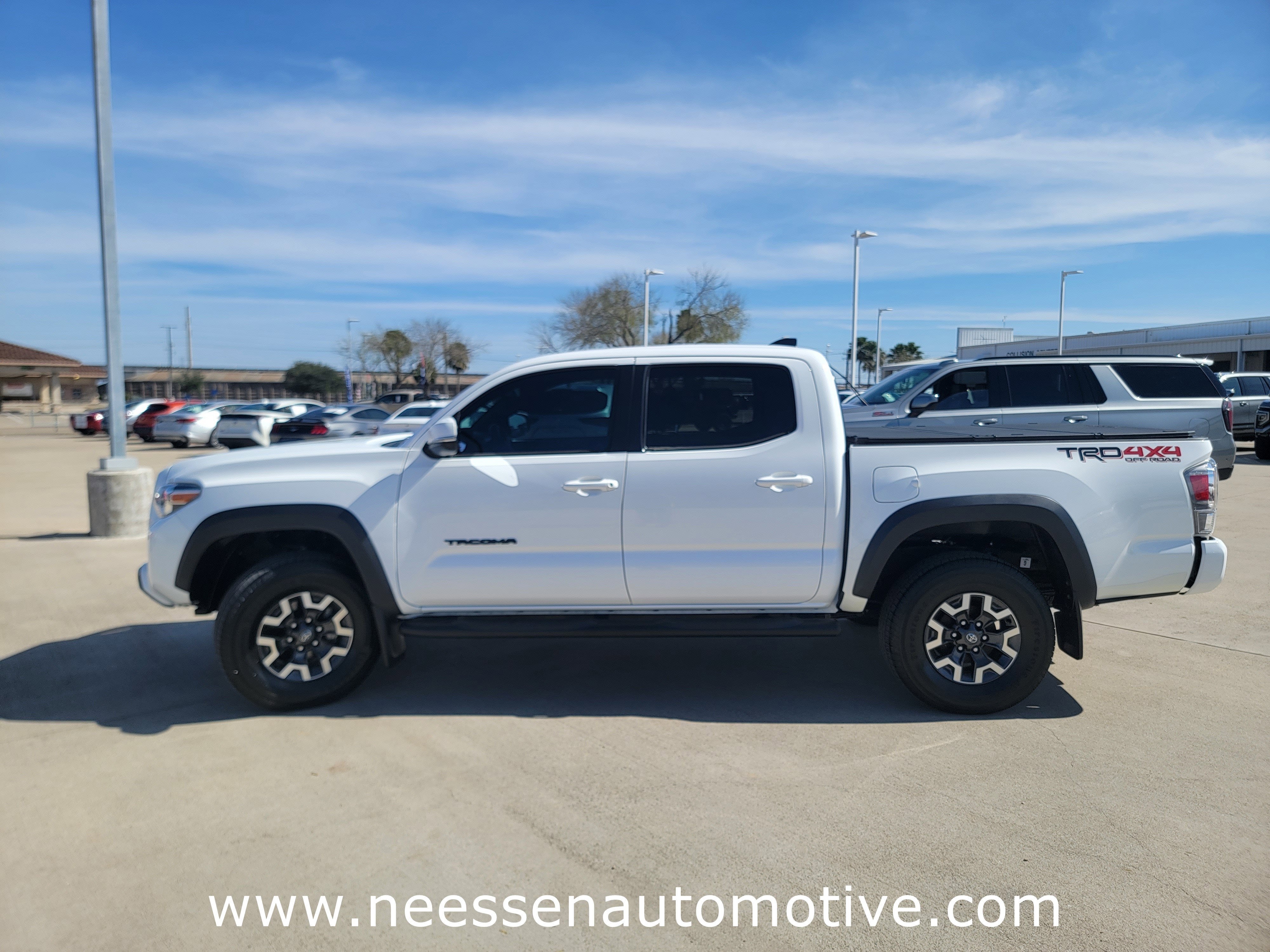 2022 Toyota Tacoma 4WD SR