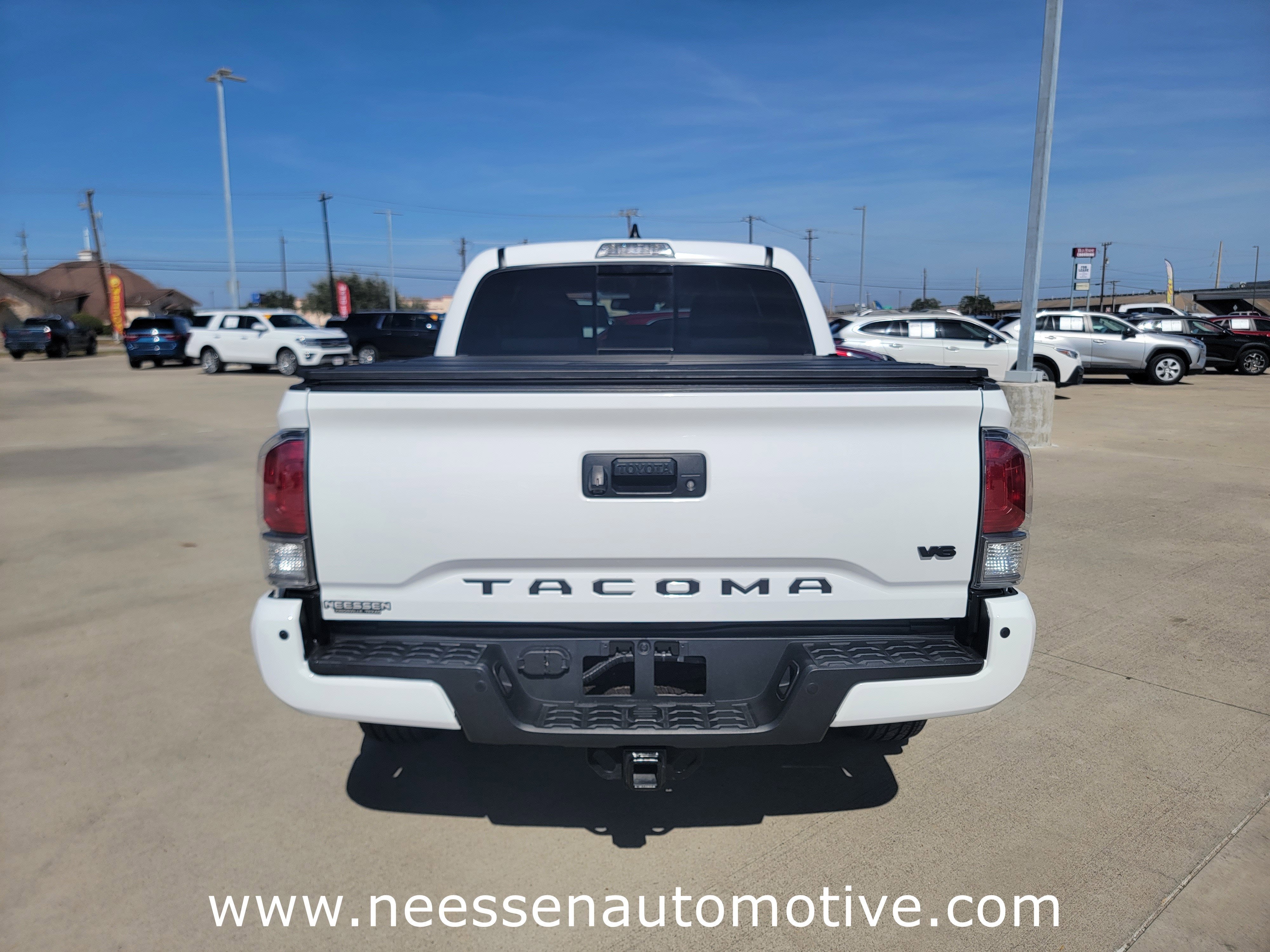 2022 Toyota Tacoma 4WD SR