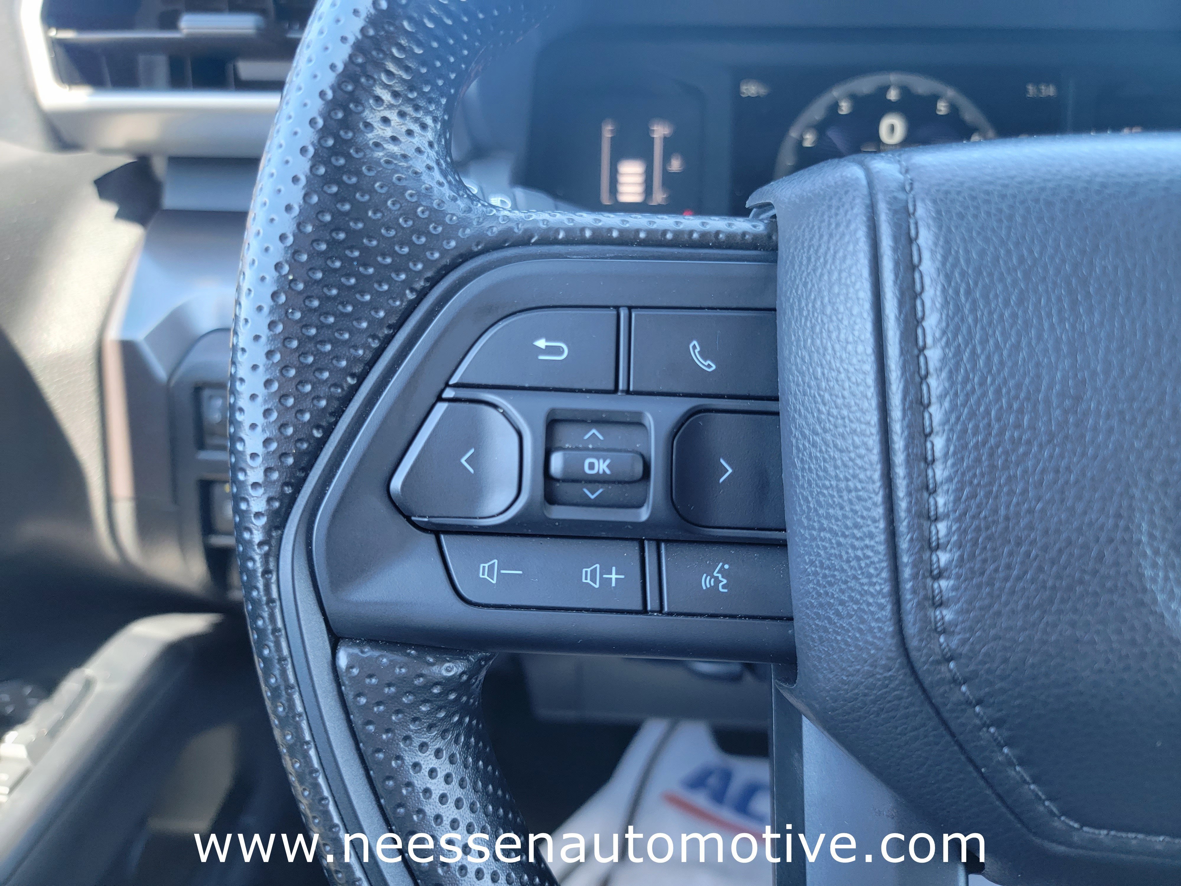 2025 Toyota Tacoma 2WD SR5