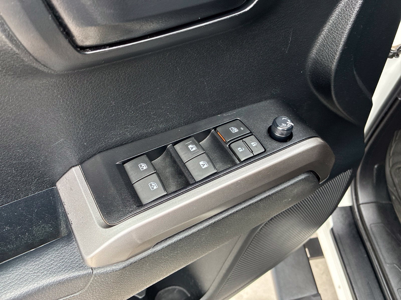 2023 Toyota Tacoma 2WD SR5