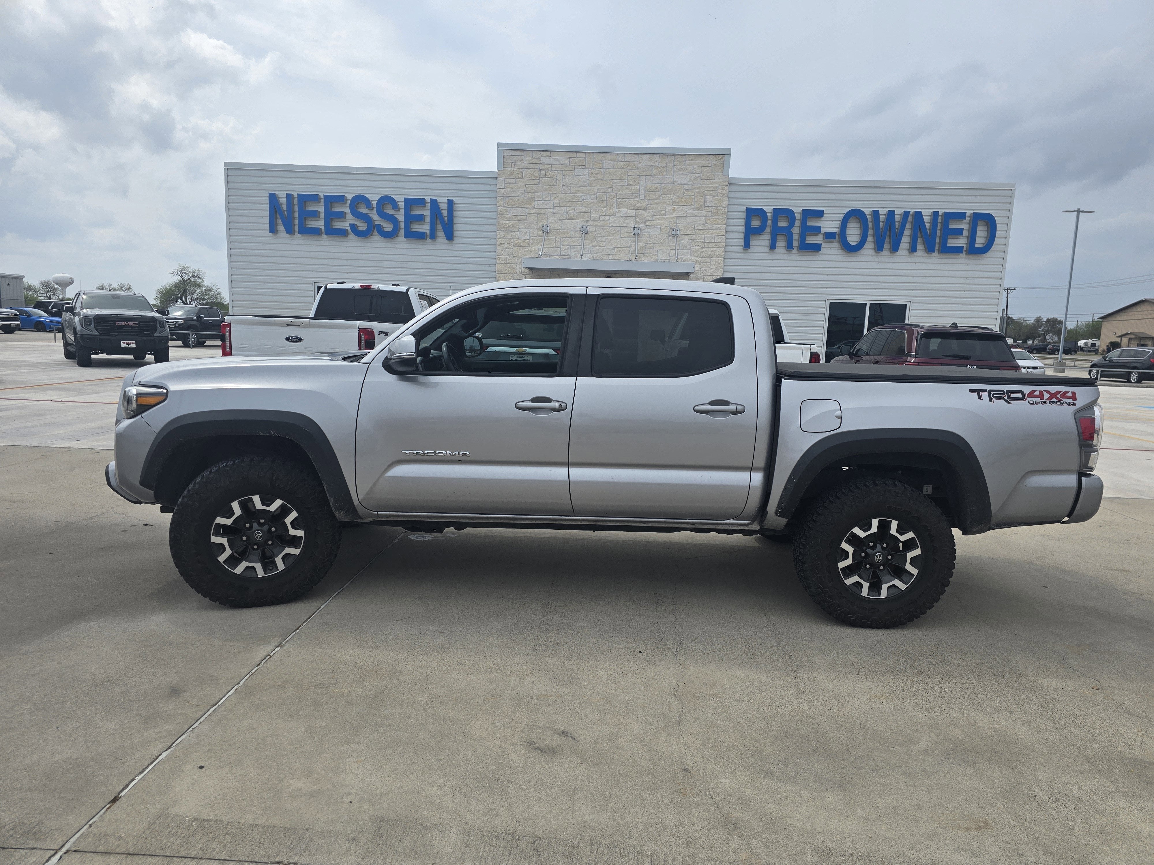 2021 Toyota Tacoma 4WD SR