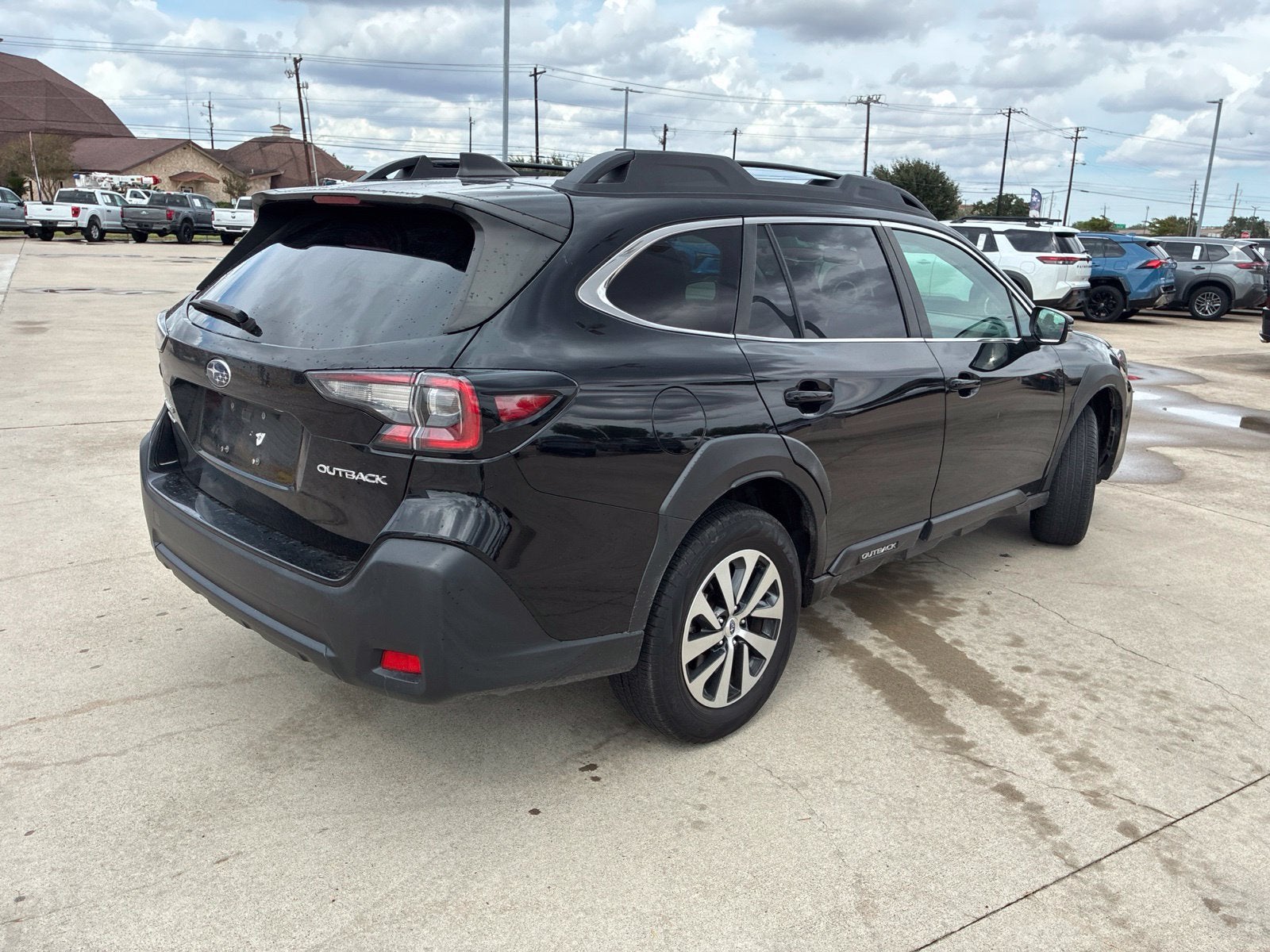 2023 Subaru Outback Premium