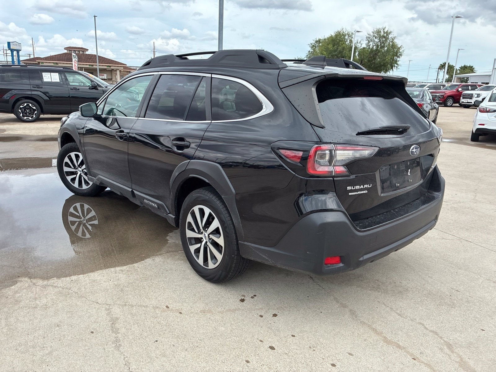 2023 Subaru Outback Premium
