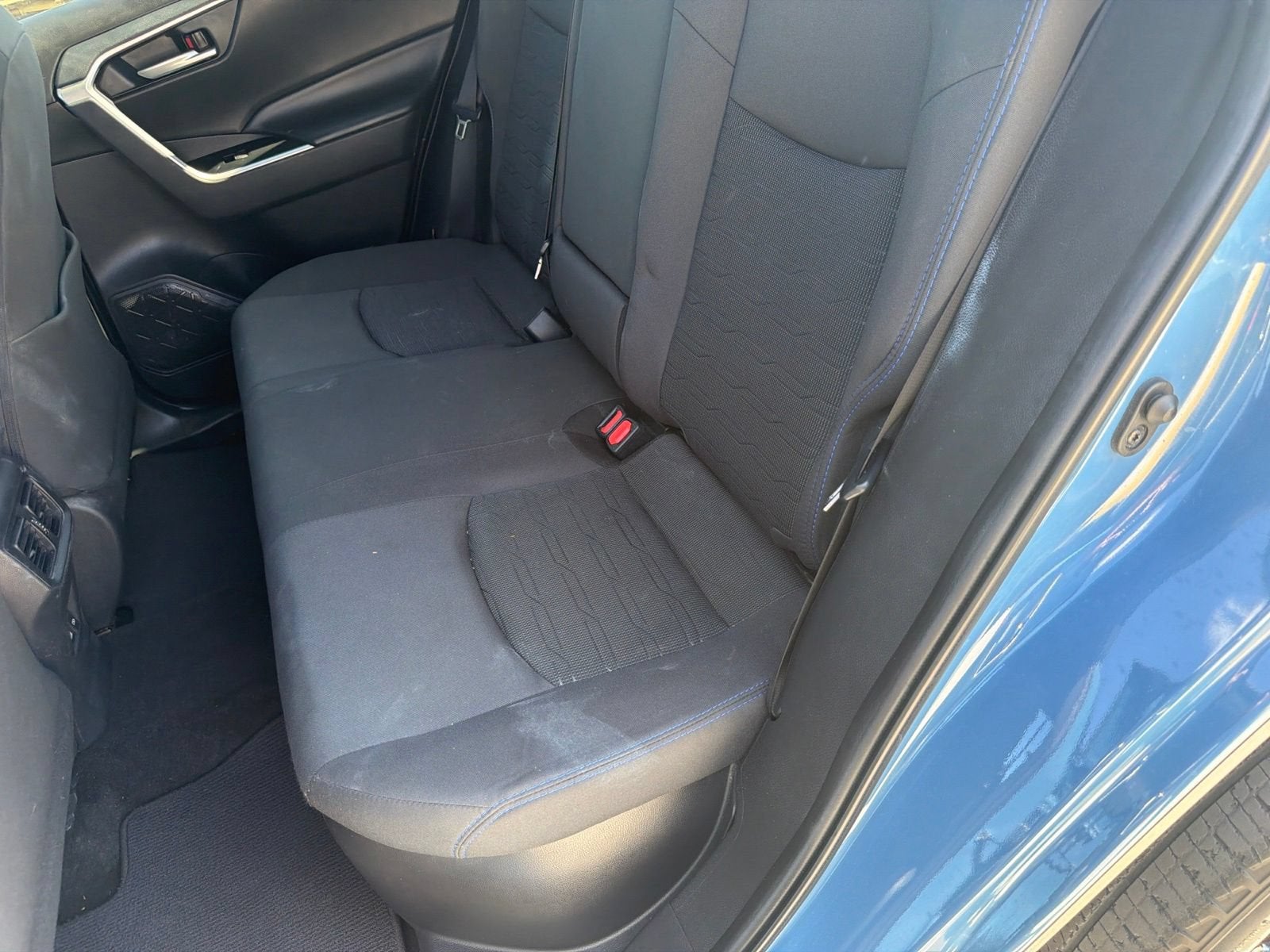 2023 Toyota RAV4 Hybrid SE