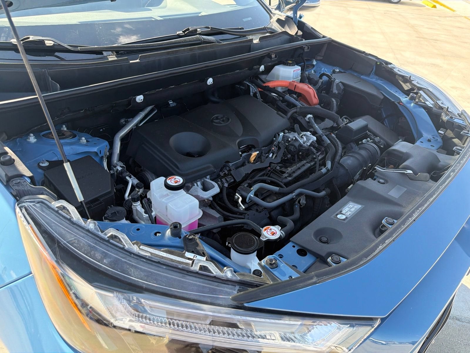 2023 Toyota RAV4 Hybrid SE