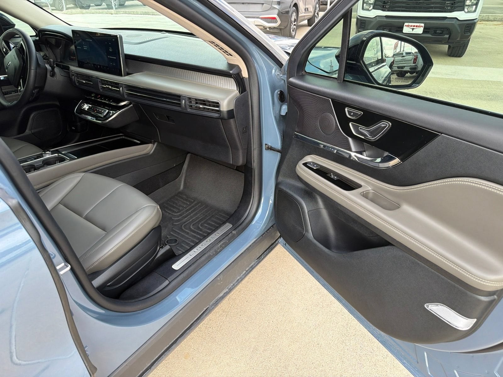 2025 Lincoln Corsair Premiere