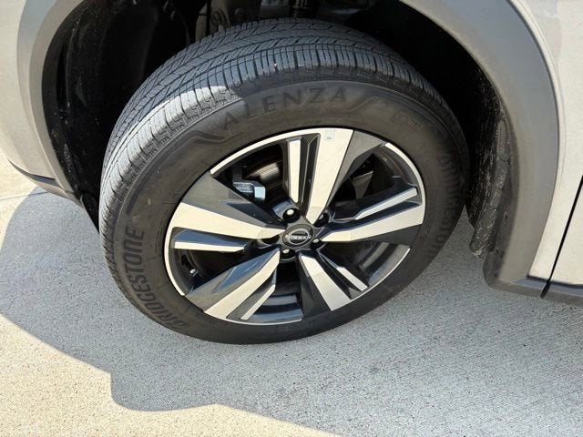 2026 Nissan Rogue SL