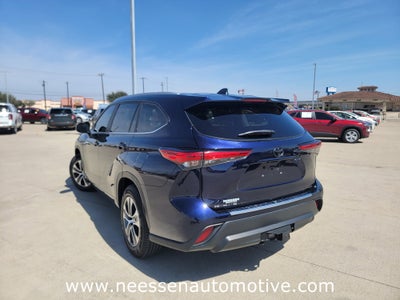 2023 Toyota Highlander L