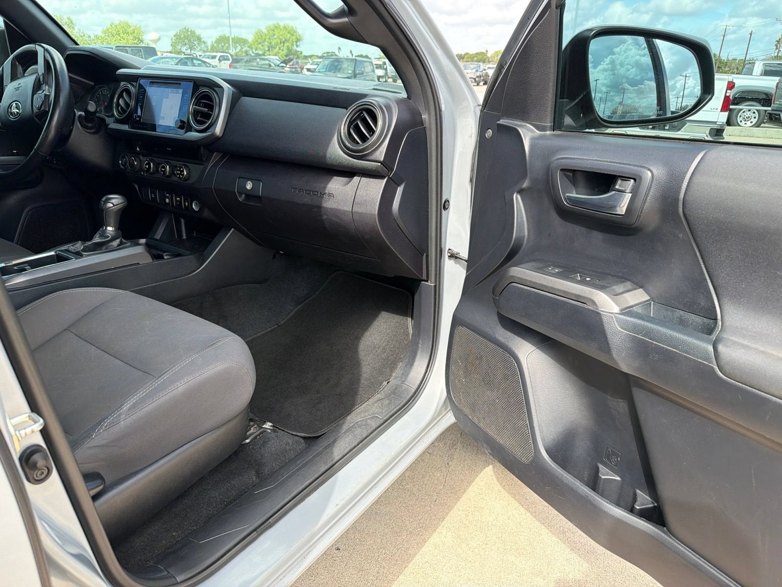 2018 Toyota Tacoma SR