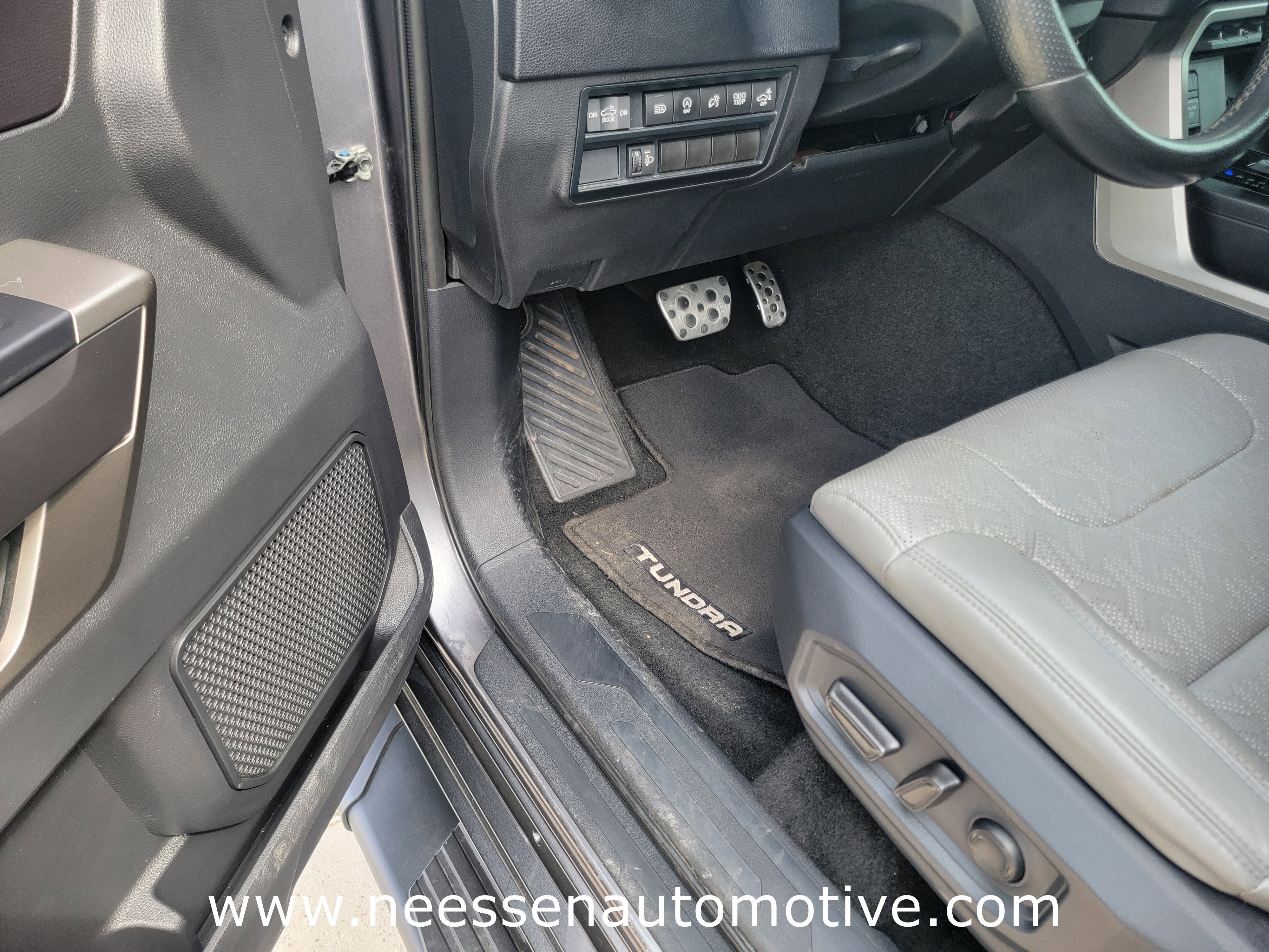 2024 Toyota Tundra 2WD SR5