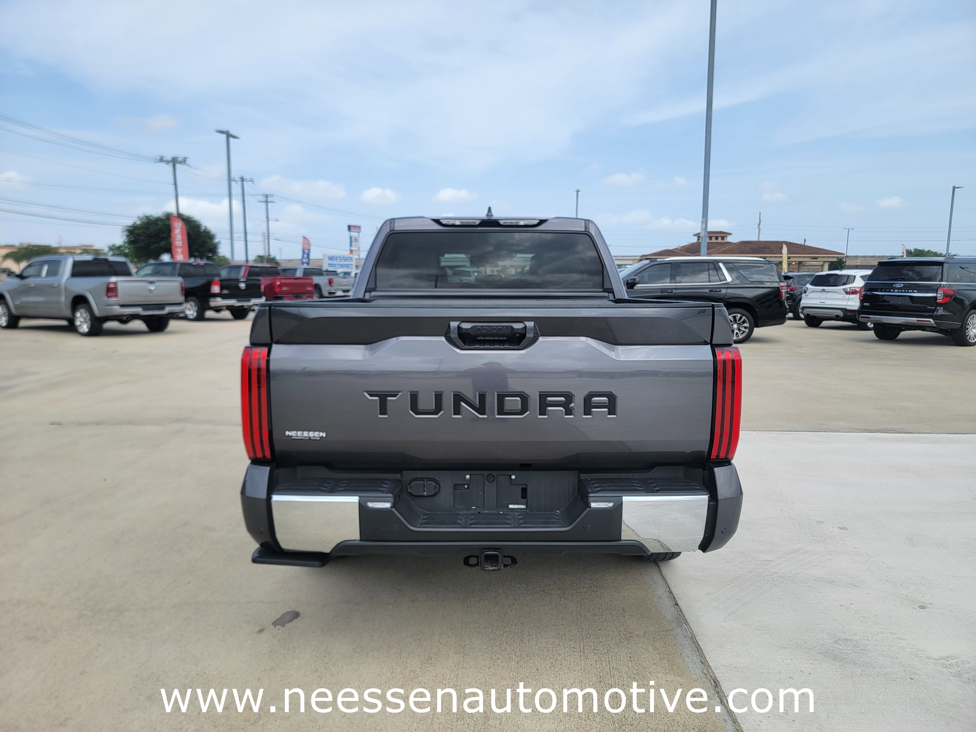 2024 Toyota Tundra 2WD SR5