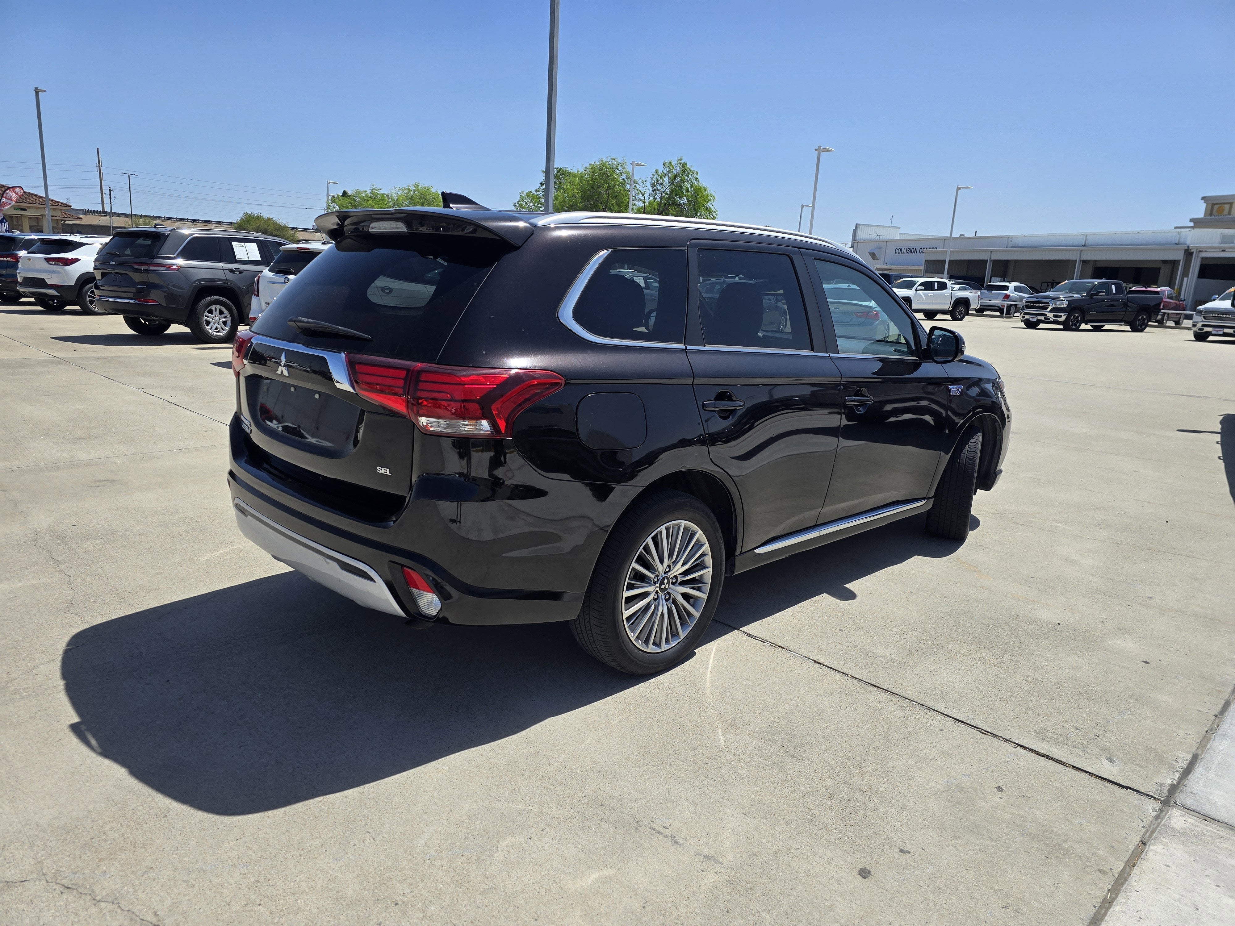 2022 Mitsubishi Outlander PHEV SEL