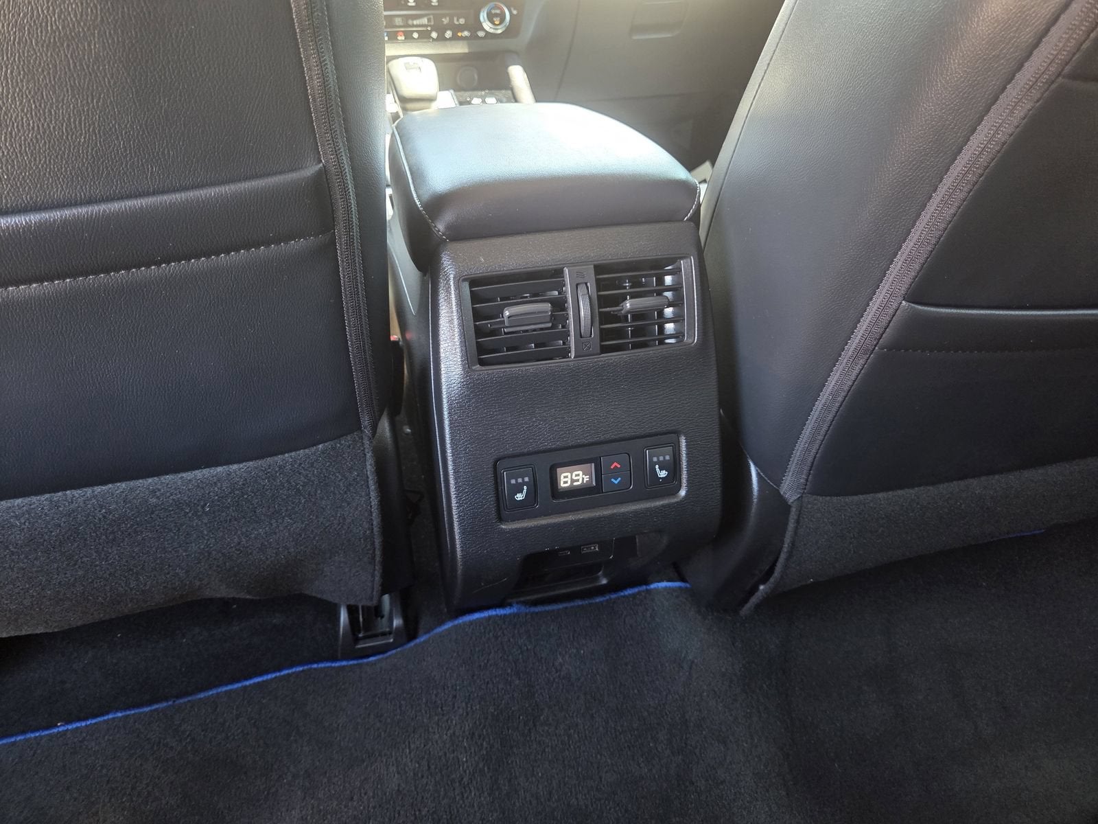 2024 Mitsubishi Outlander Plug-In Hybrid SEL