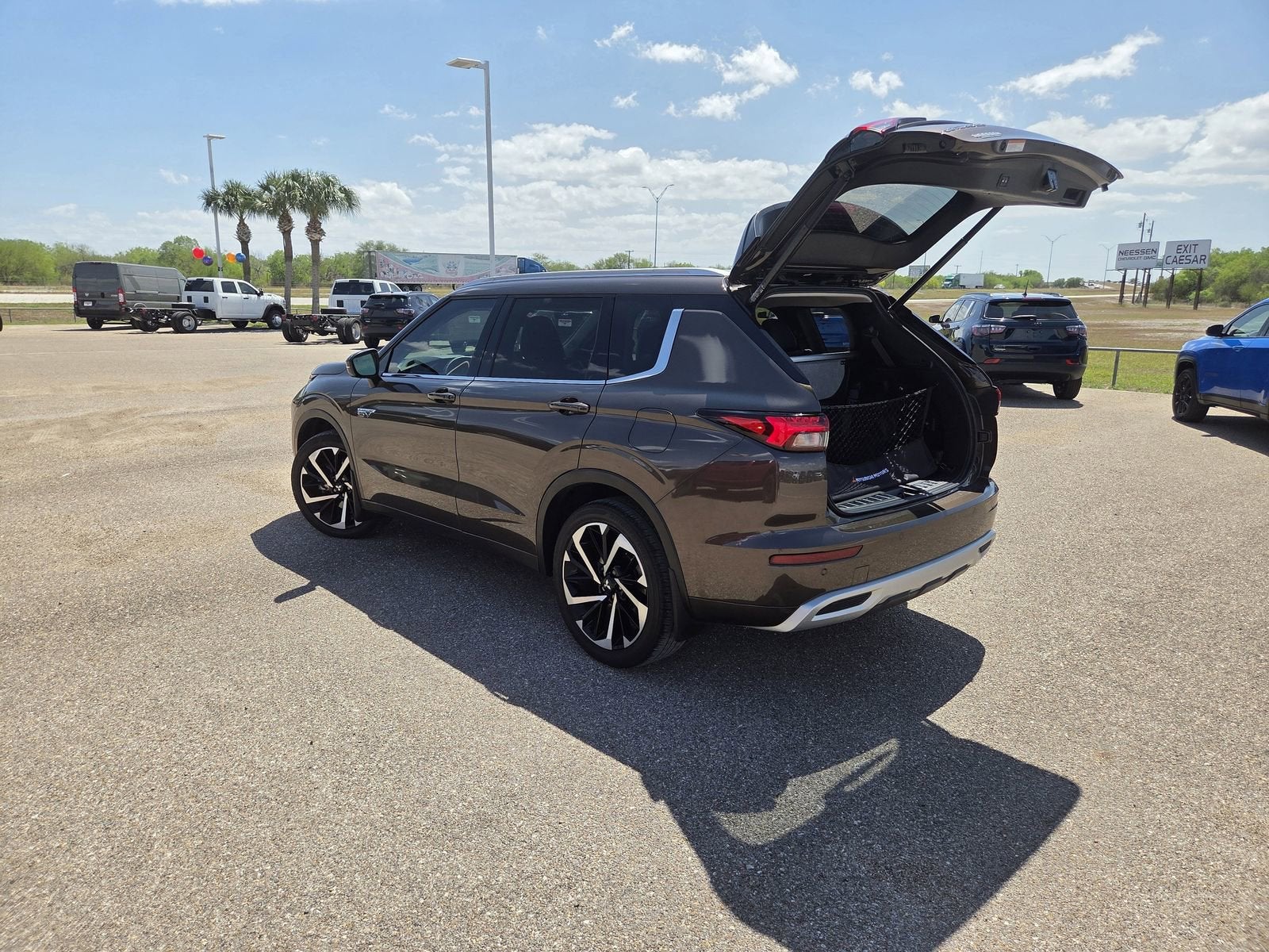 2024 Mitsubishi Outlander Plug-In Hybrid SEL