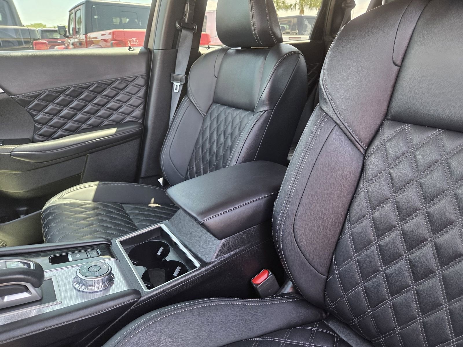 2024 Mitsubishi Outlander Plug-In Hybrid SEL