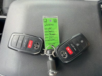 2025 Toyota 4Runner Hybrid TRD Off Road