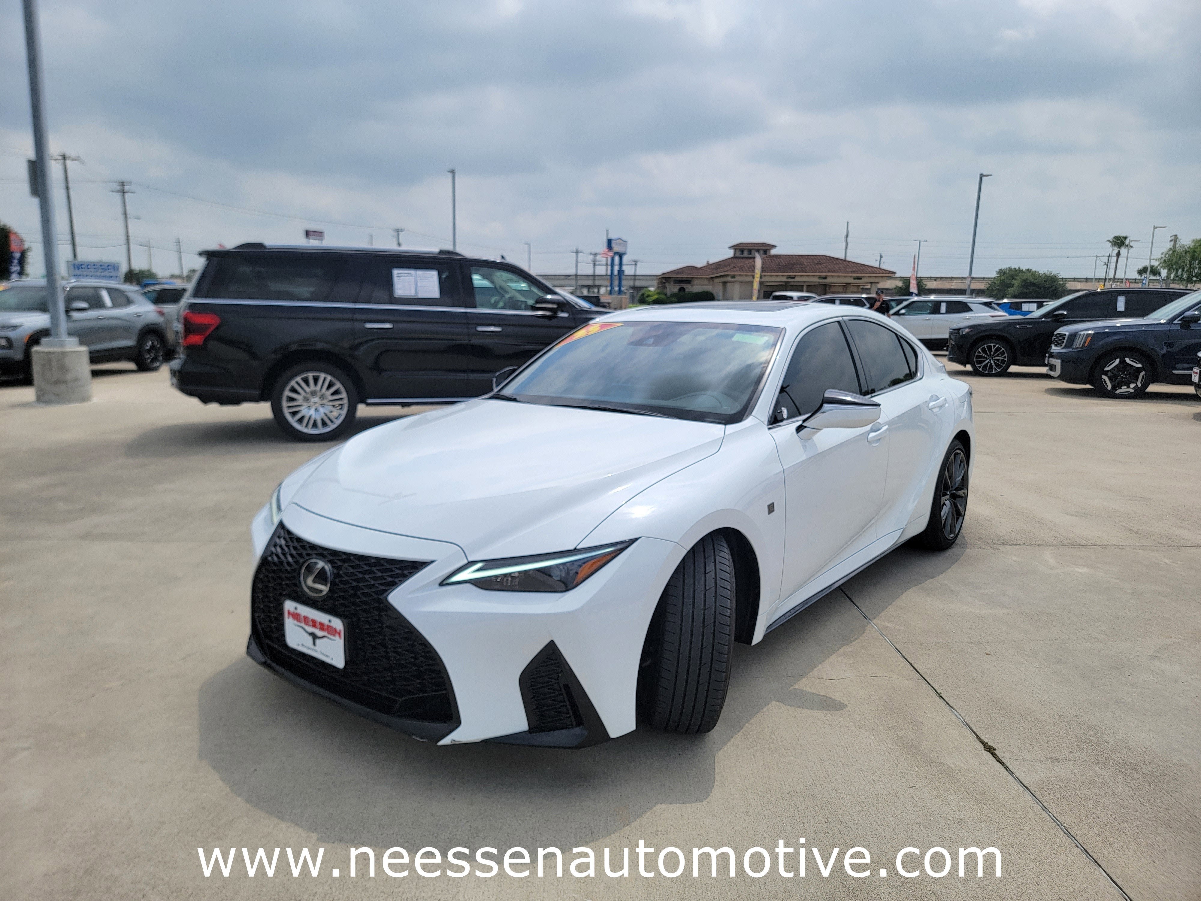 2025 Lexus IS IS 350 F SPORT Design