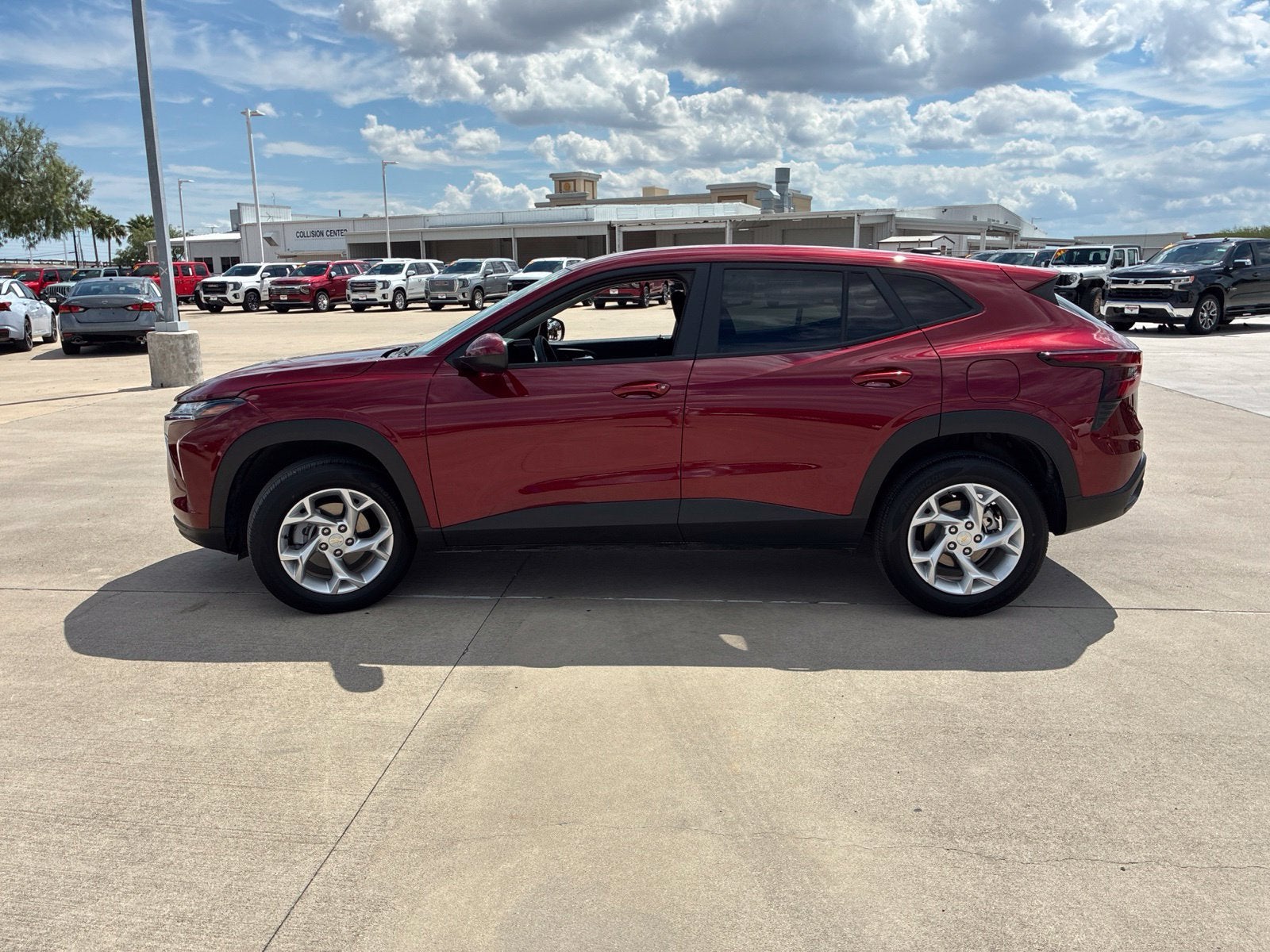 2025 Chevrolet Trax LS