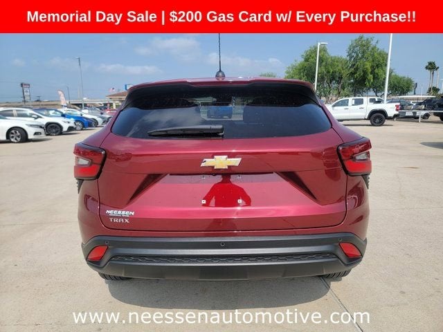 2025 Chevrolet Trax LS