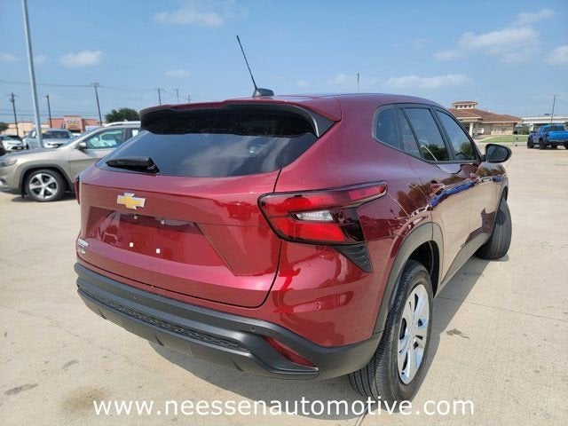 2025 Chevrolet Trax LS