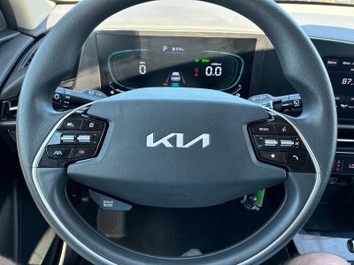 2024 Kia Niro LX