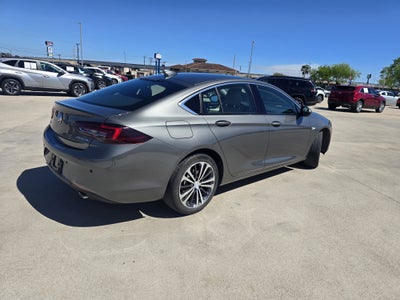 2018 Buick Regal Sportback Essence