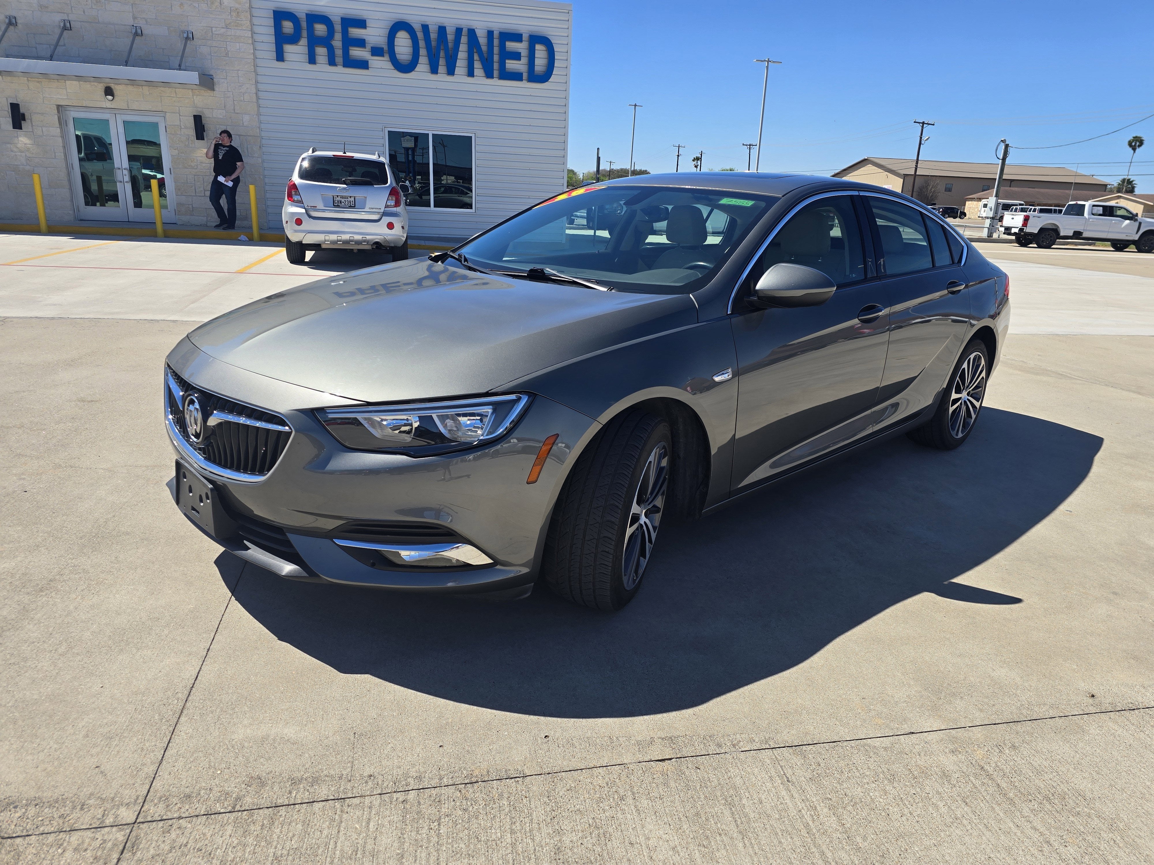 2018 Buick Regal Sportback Essence