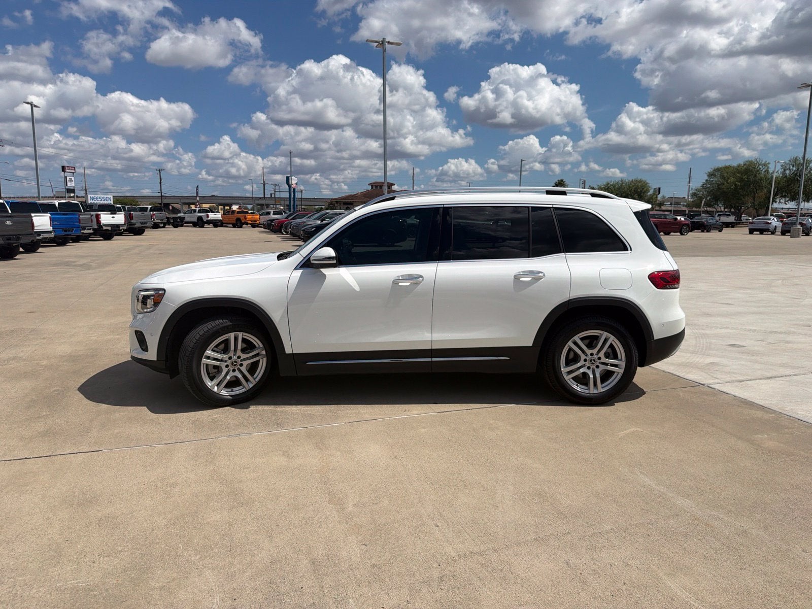 2023 Mercedes-Benz GLB GLB 250