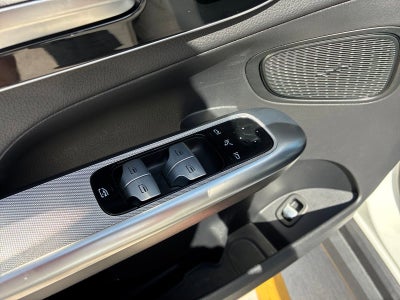2024 Mercedes-Benz GLC GLC 300
