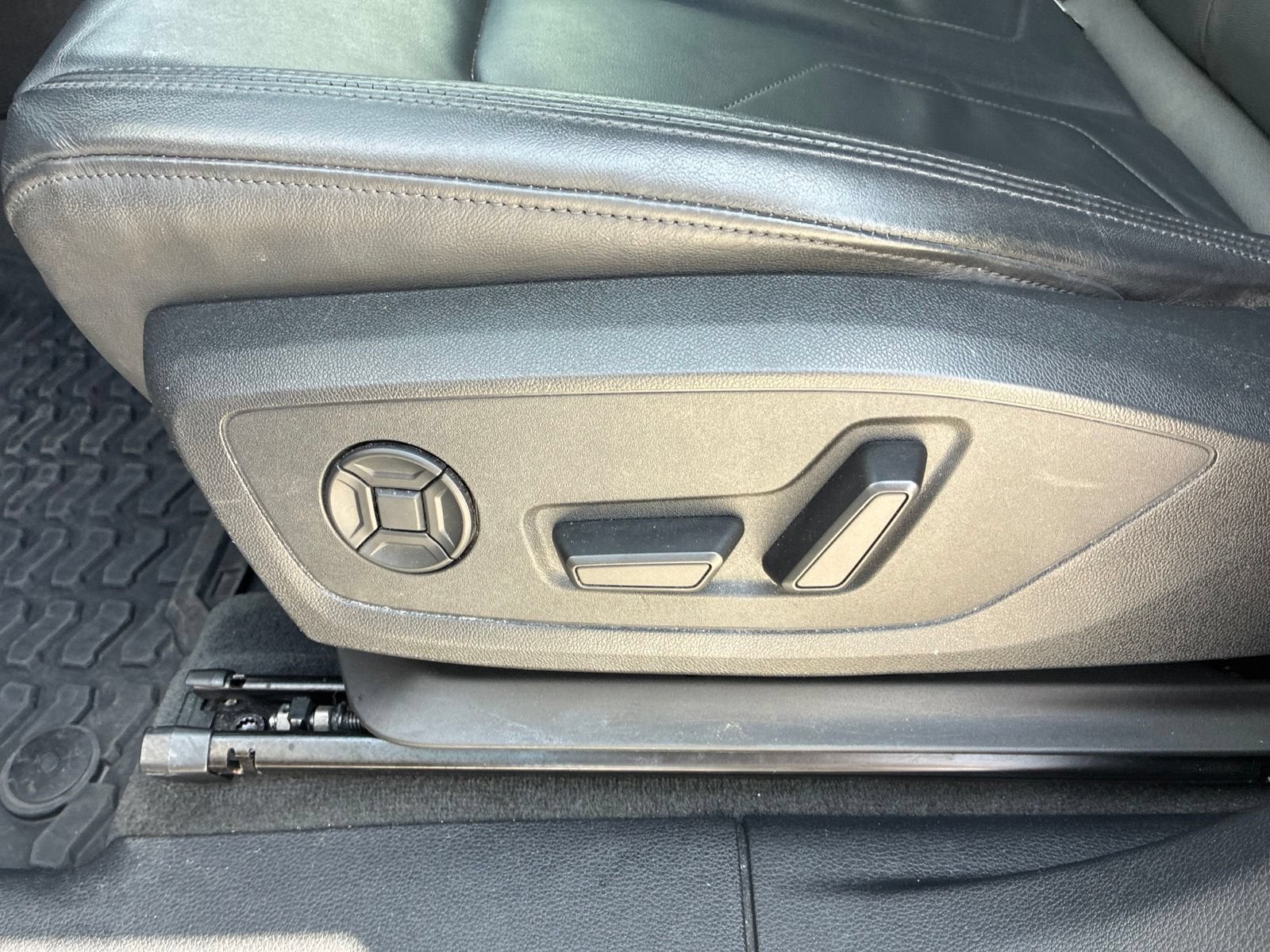 2022 Audi Q3 S line Premium Plus